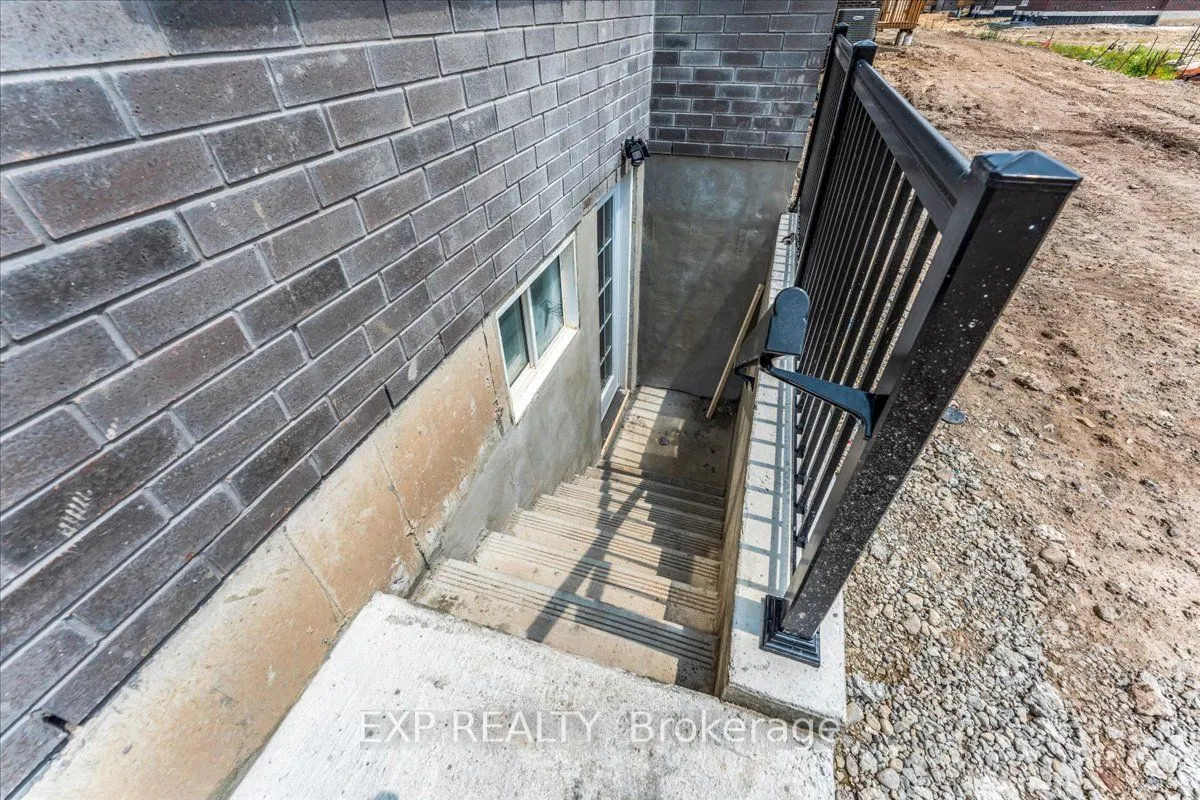 51 Mckernan Avenue, #LOWER