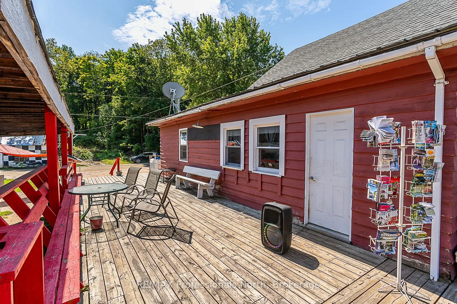 1063 RAVINE Road