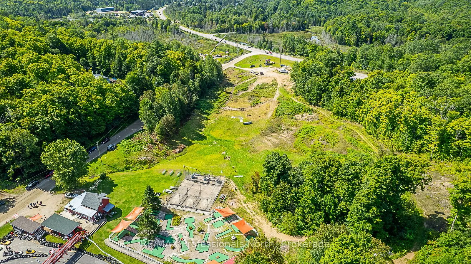 1063 RAVINE Road