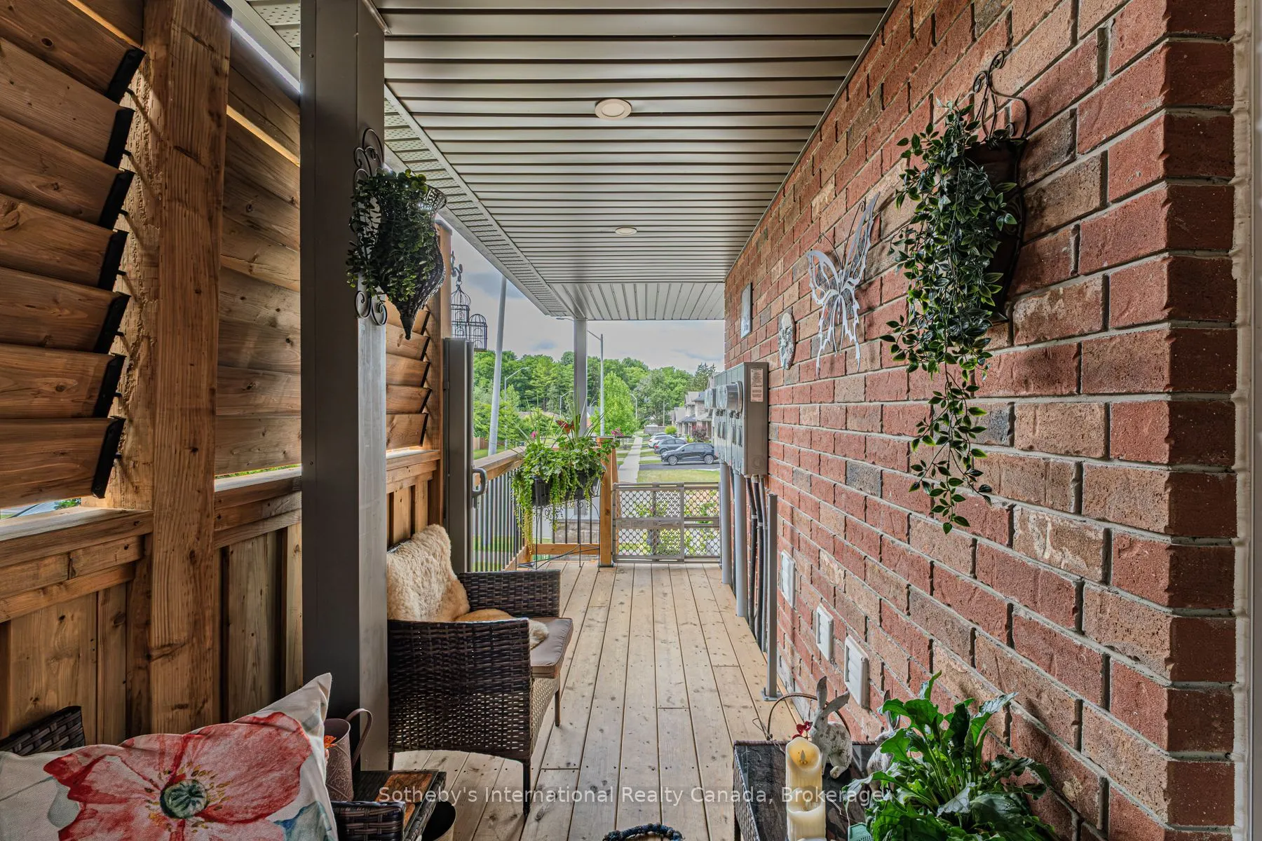 2 Balmoral Street
