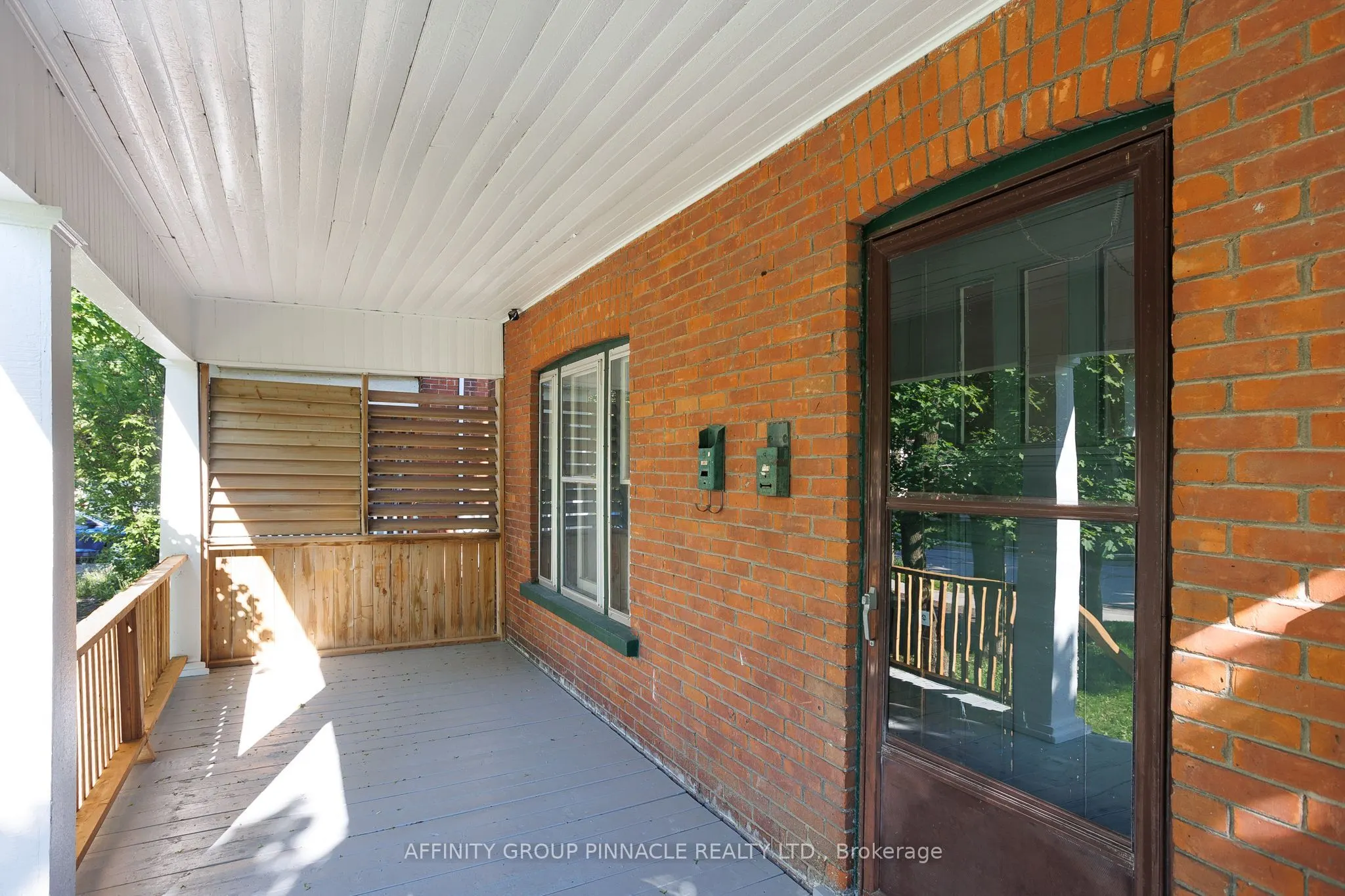 72 Melbourne Street W