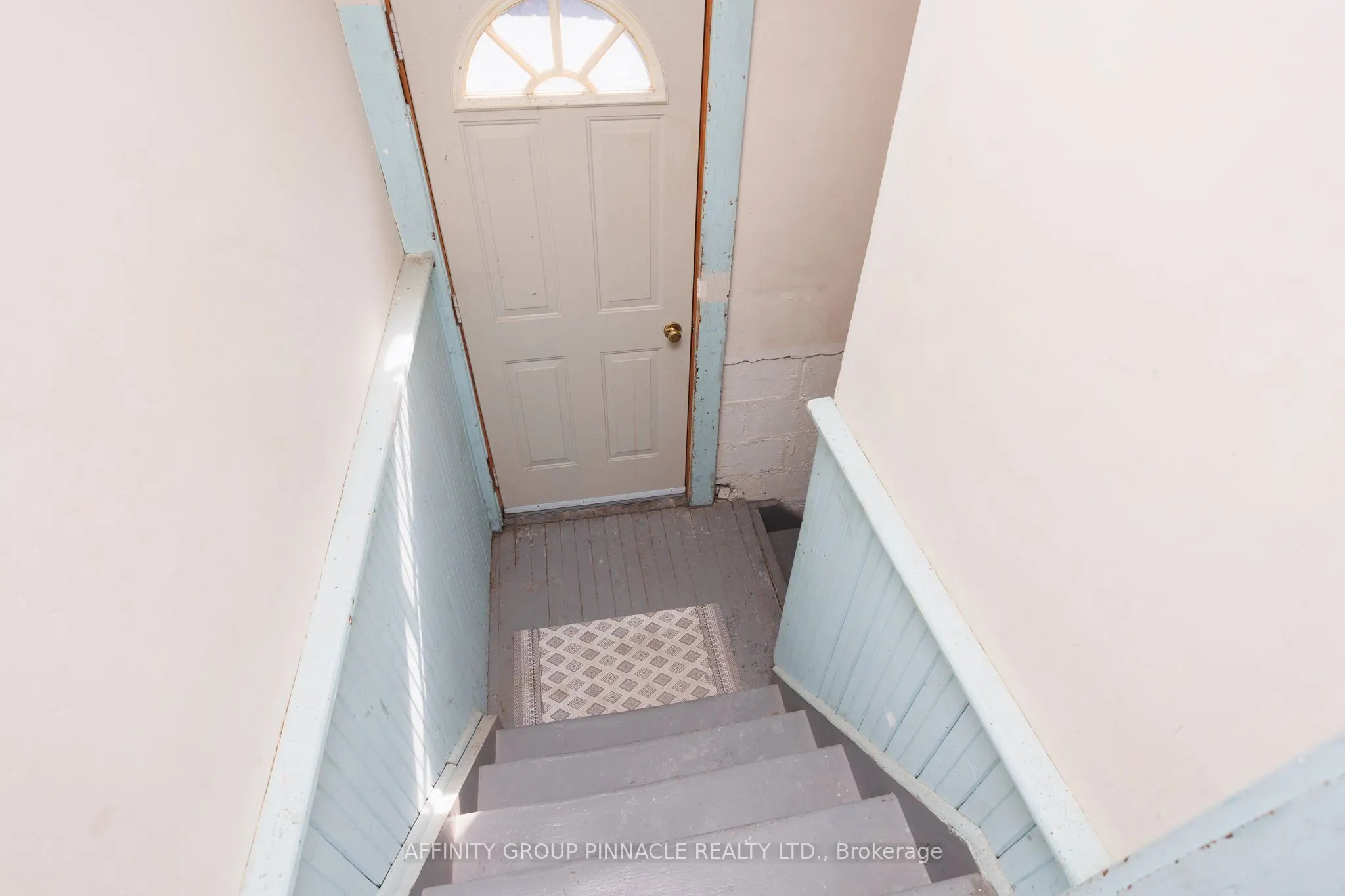 72 Melbourne Street W