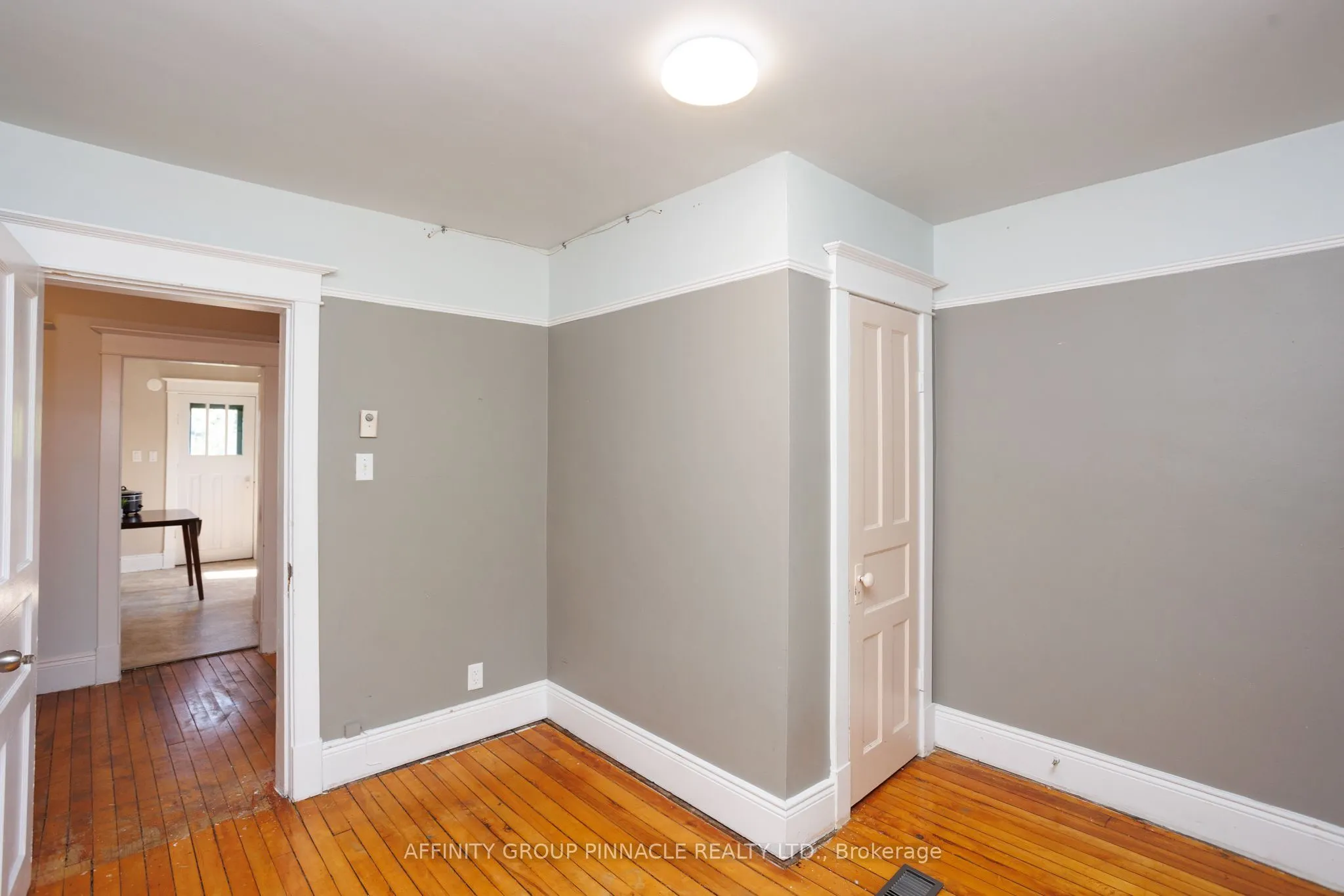 72 Melbourne Street W