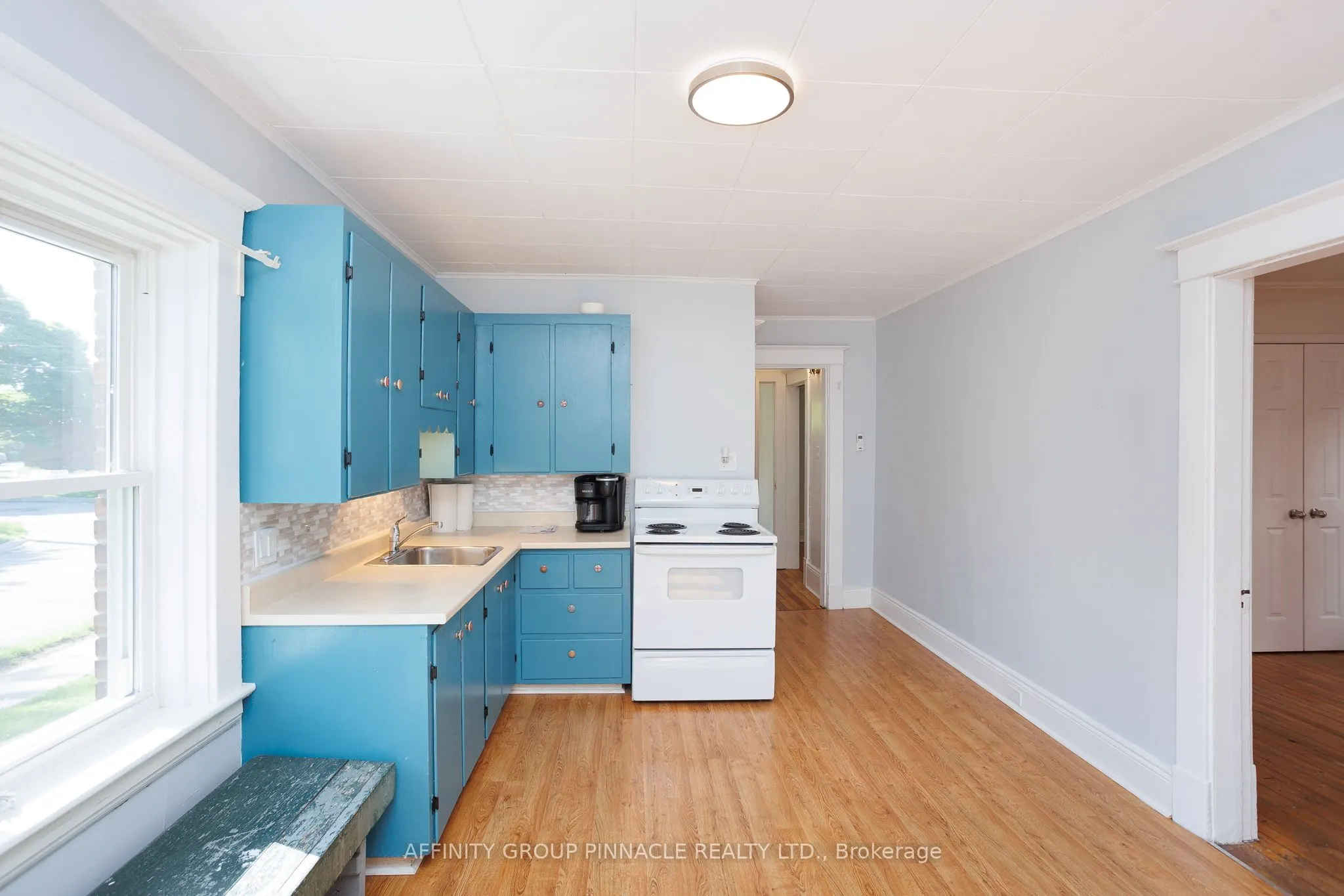 72 Melbourne Street W