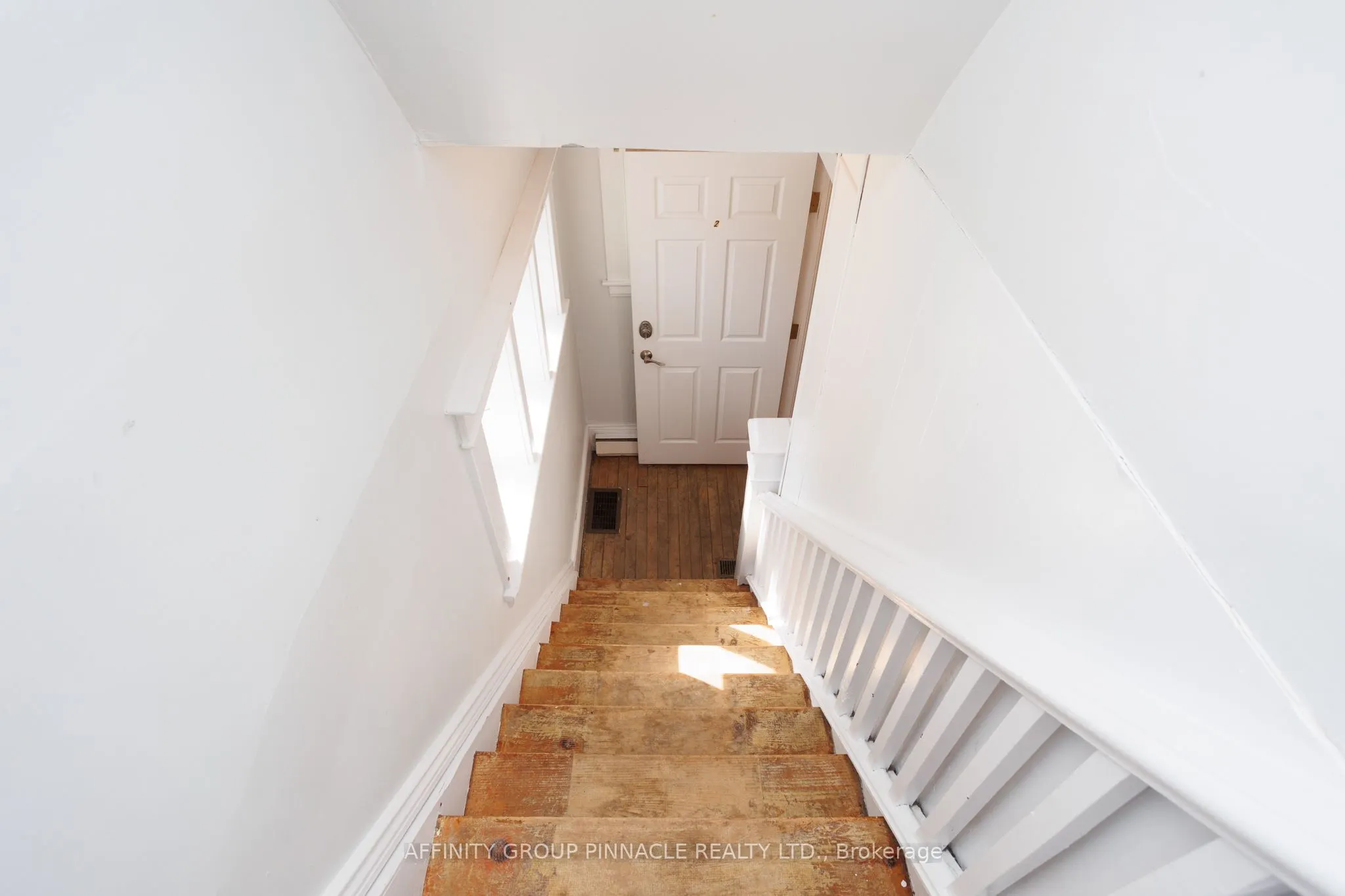 72 Melbourne Street W