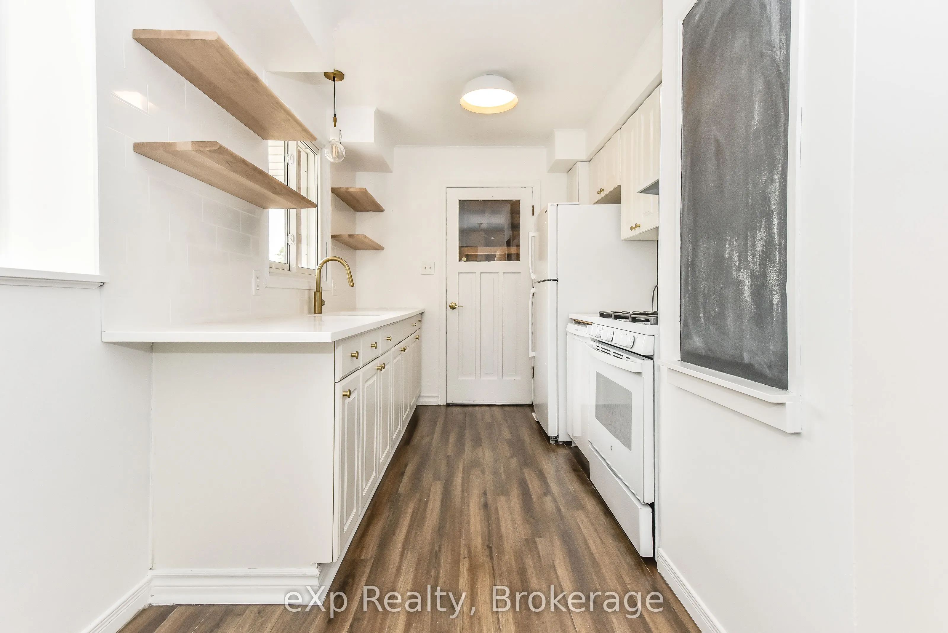 373 Hillcrest Road