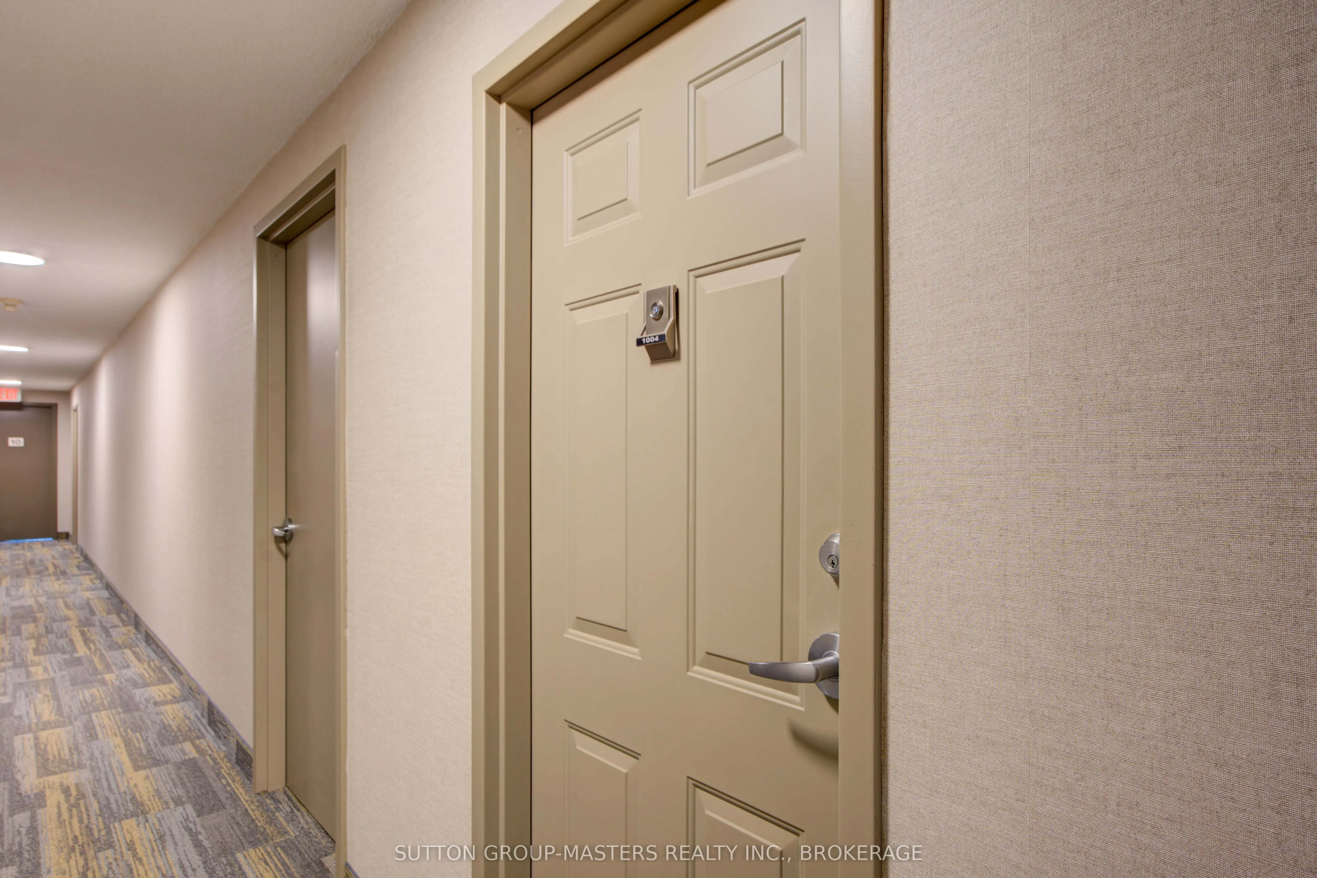 257 Bath Road, #1004