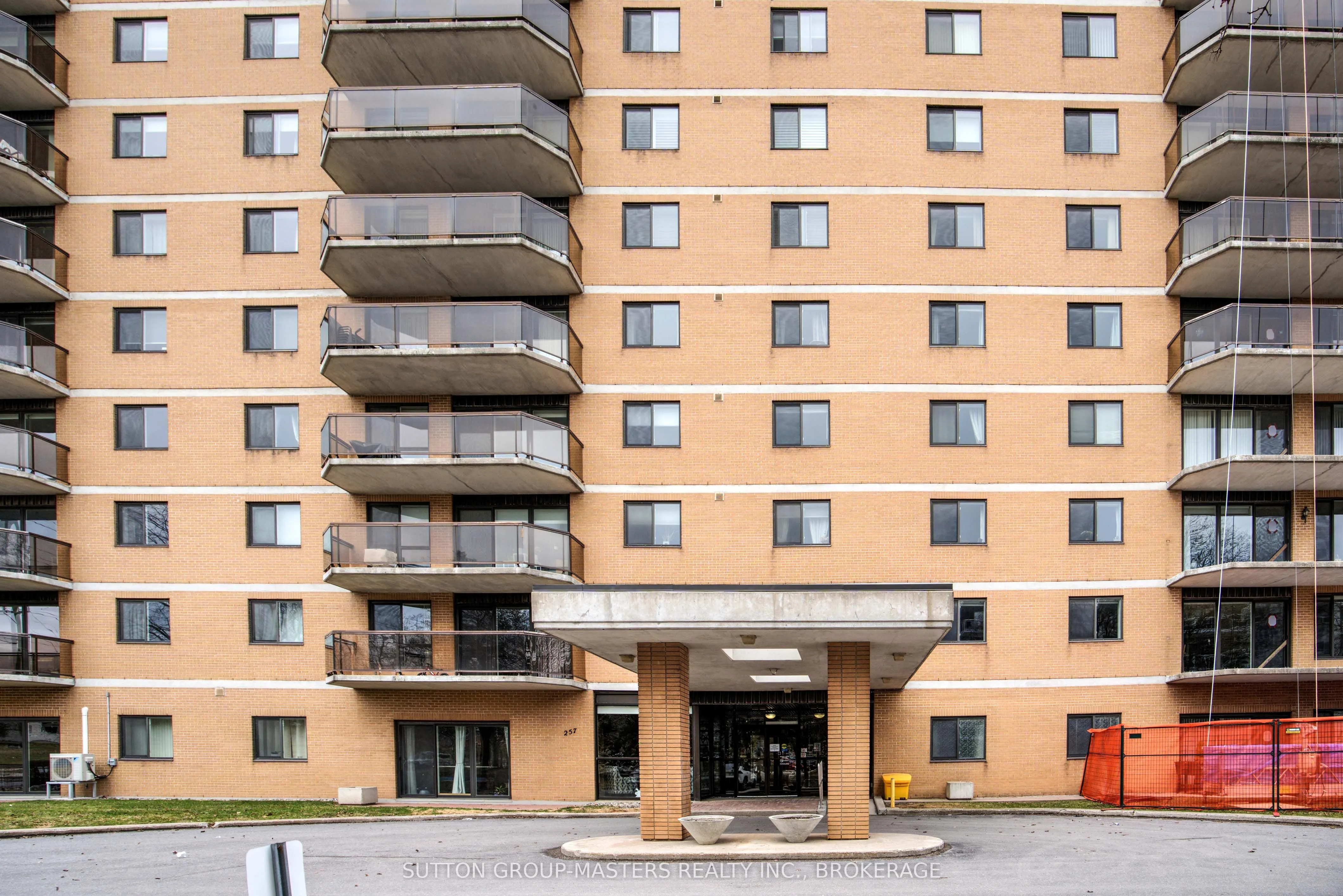 257 Bath Road, #1004