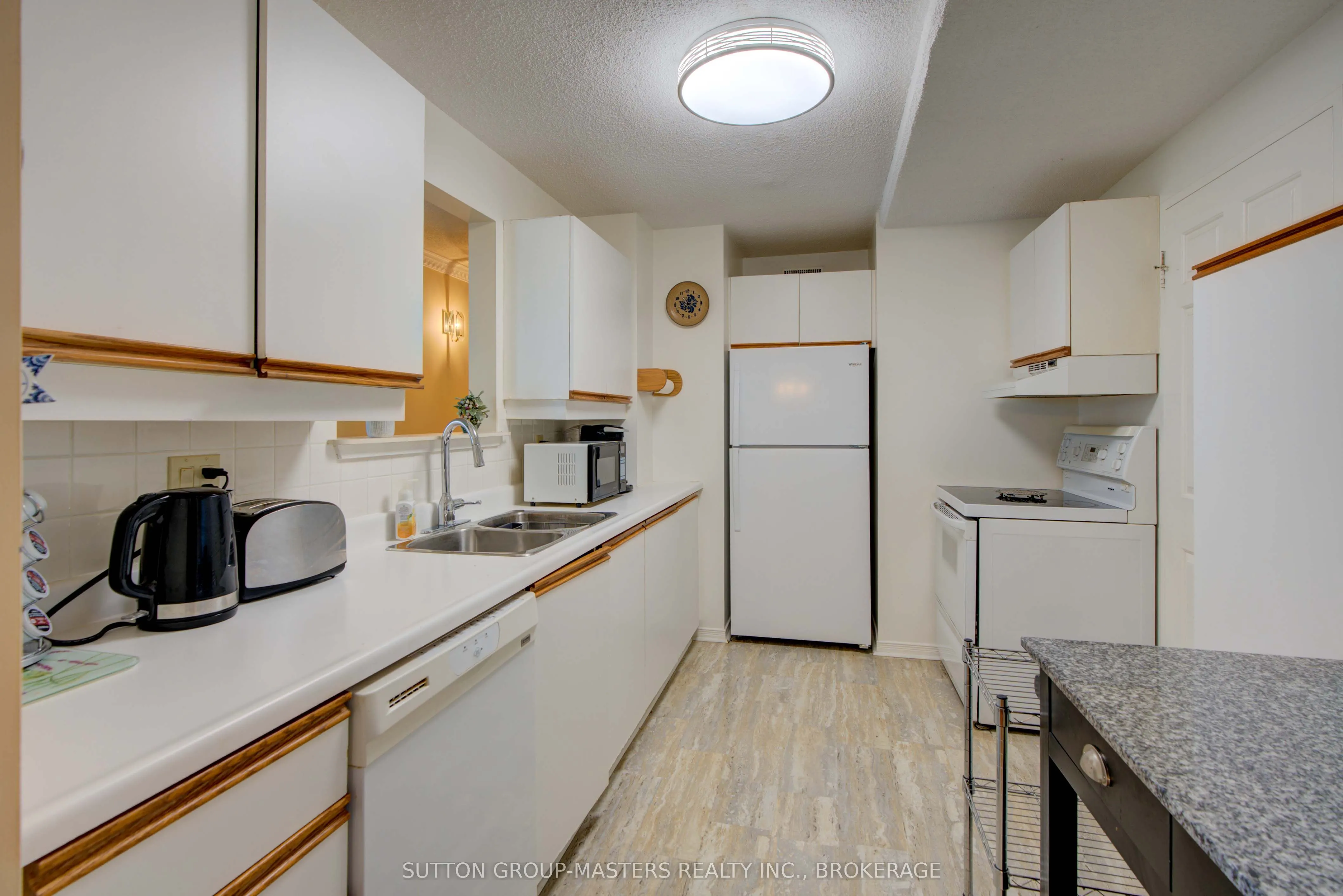 257 Bath Road, #1004