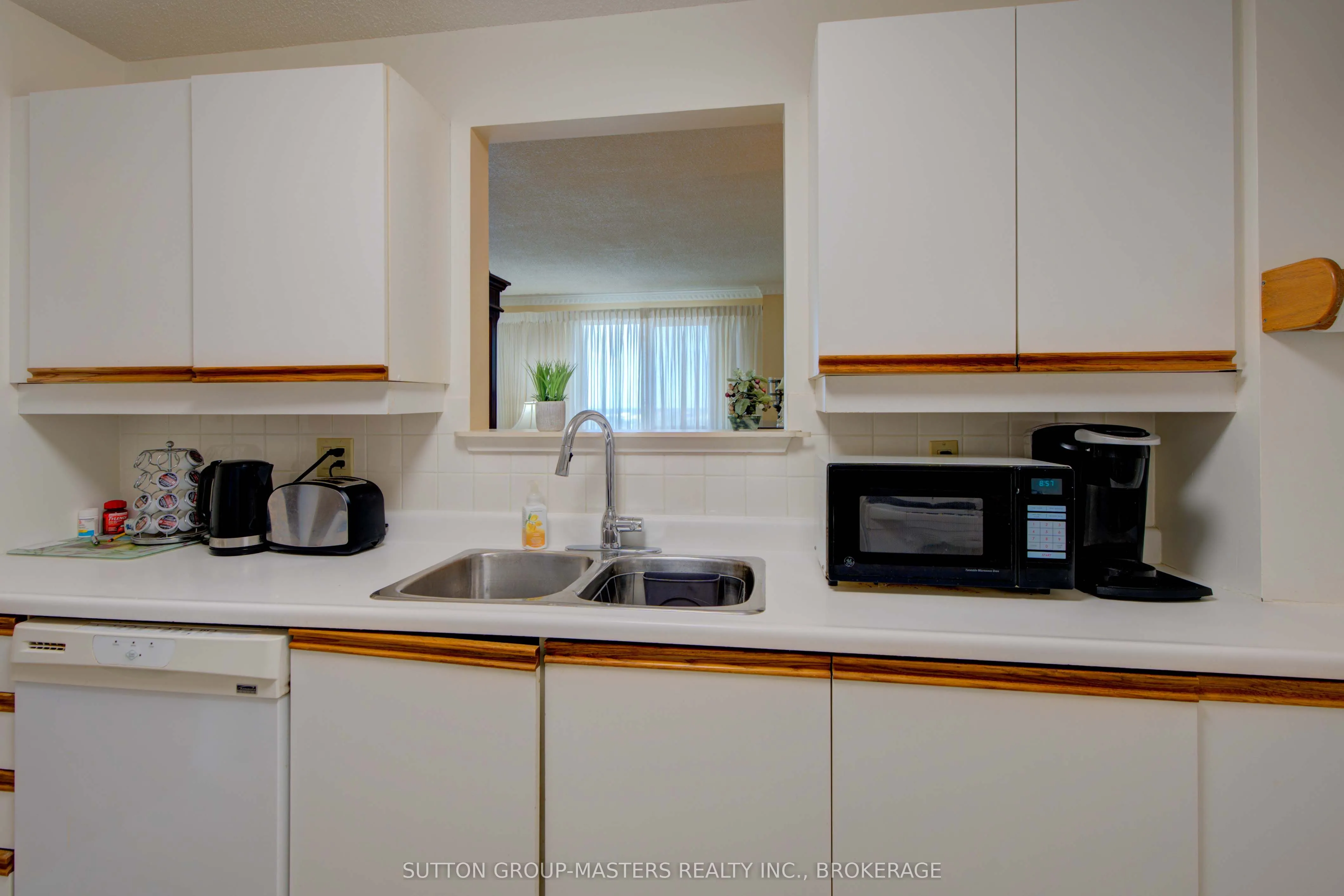 257 Bath Road, #1004