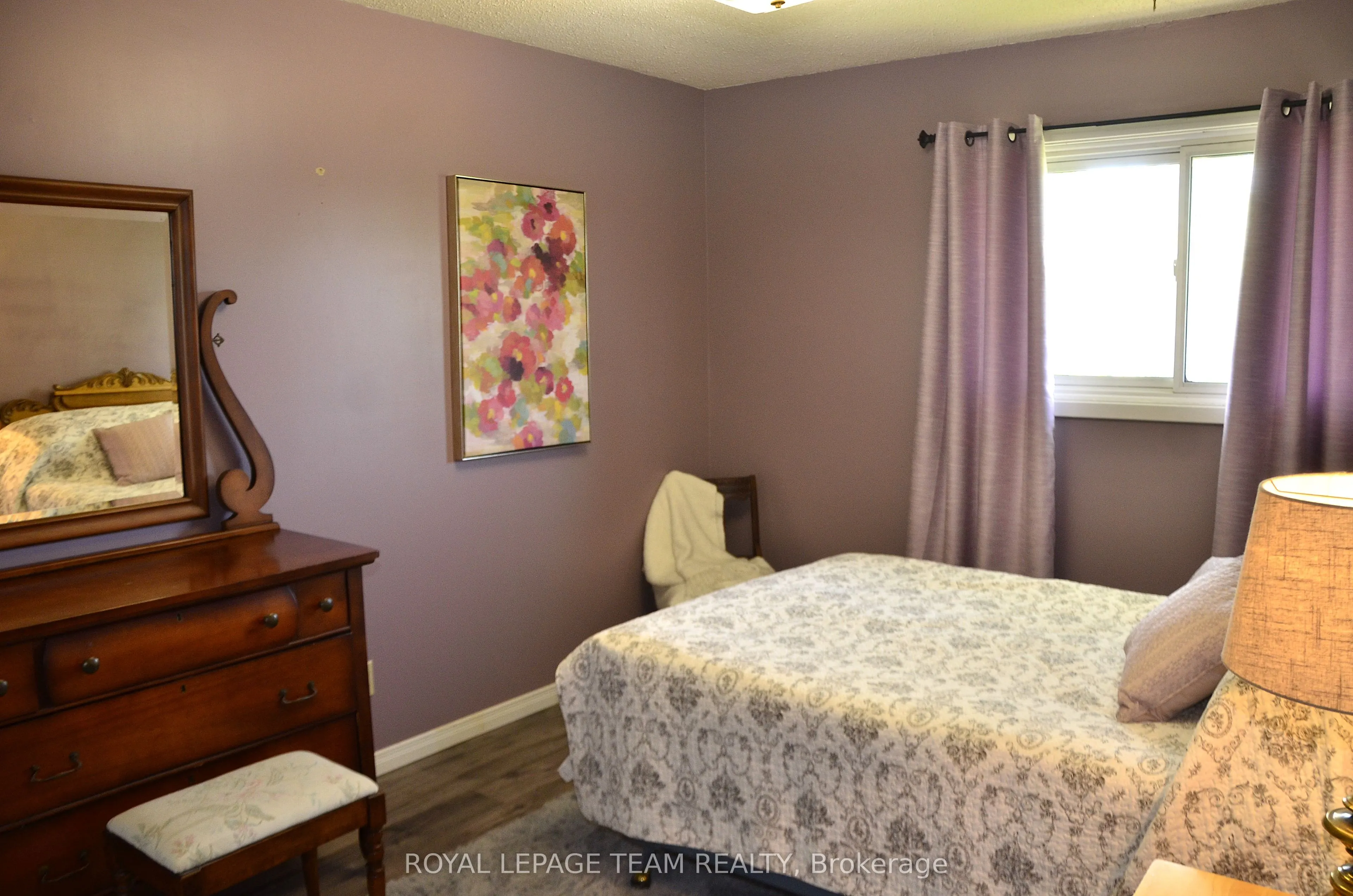 4951 (Hwy 31) Bank Street N