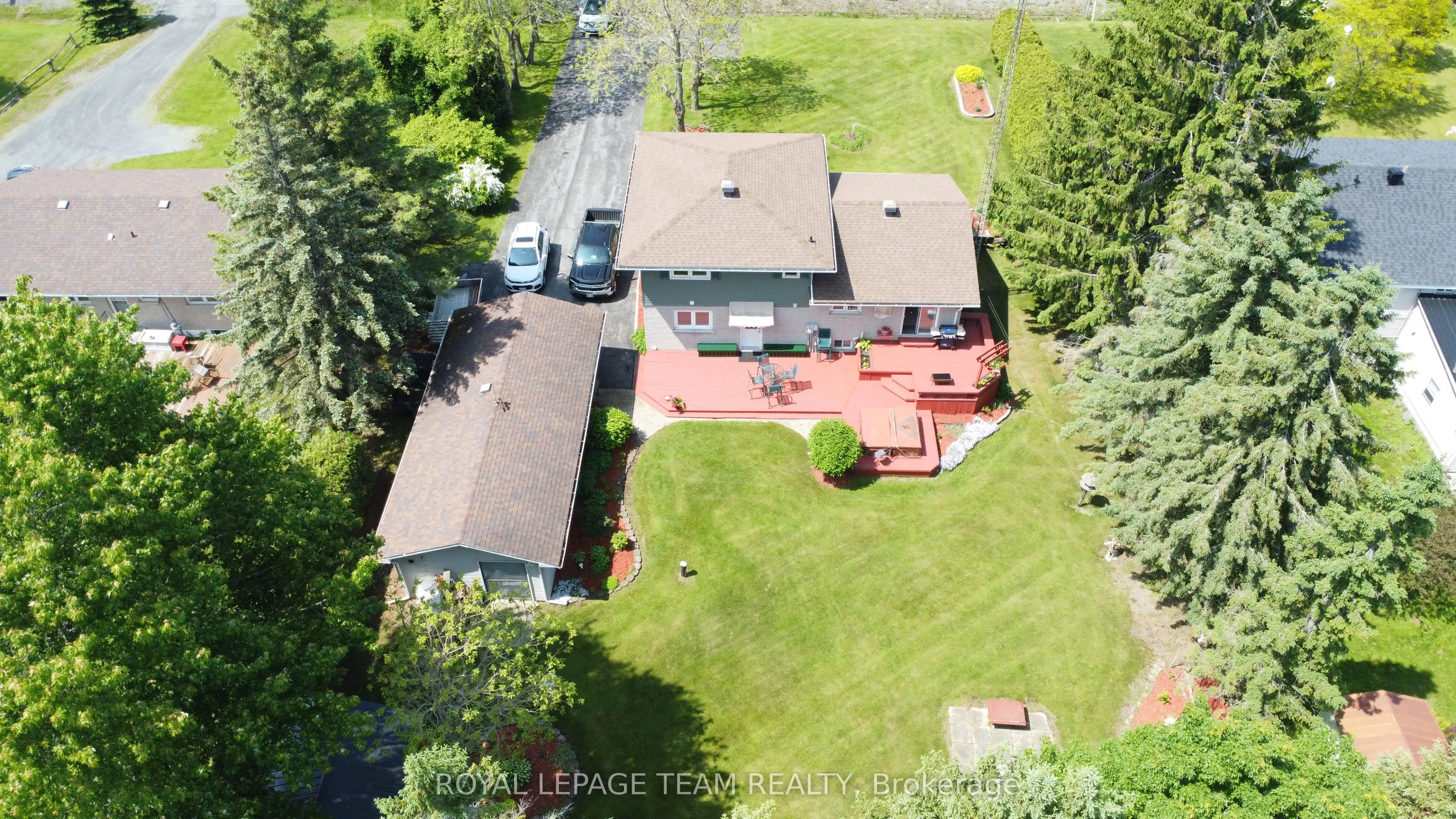4951 (Hwy 31) Bank Street N