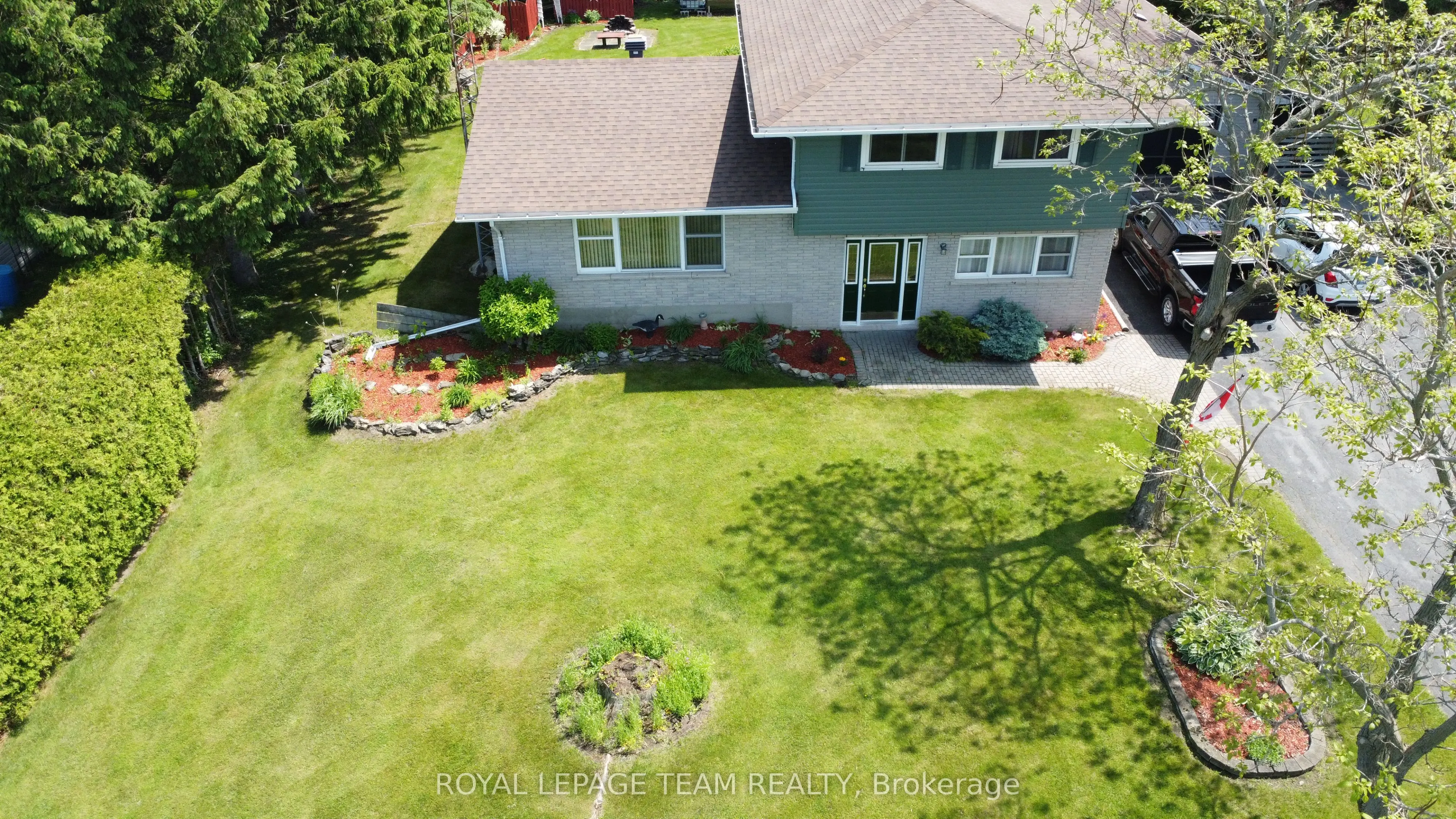 4951 (Hwy 31) Bank Street N