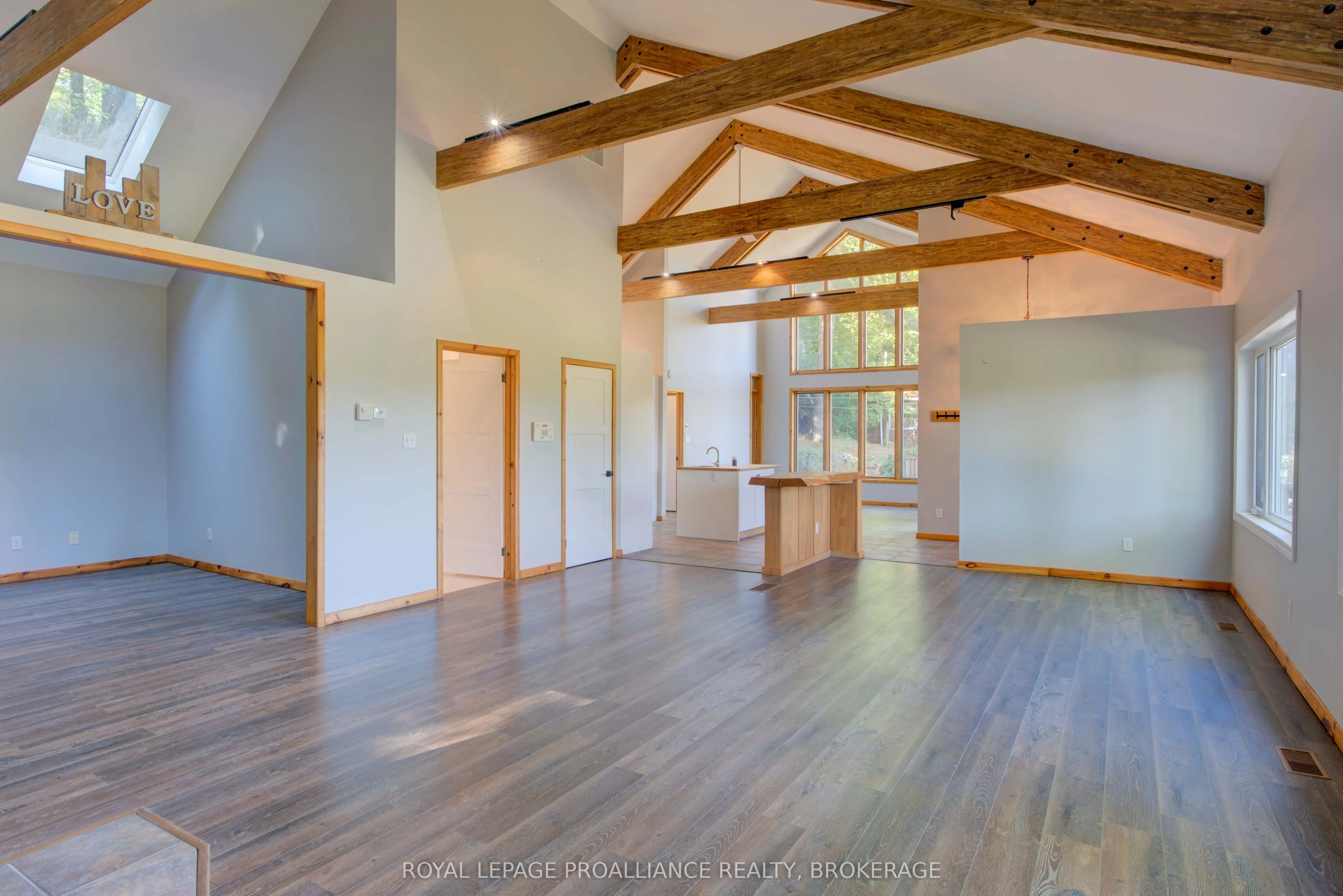 1512 Chaffey's Lock Road