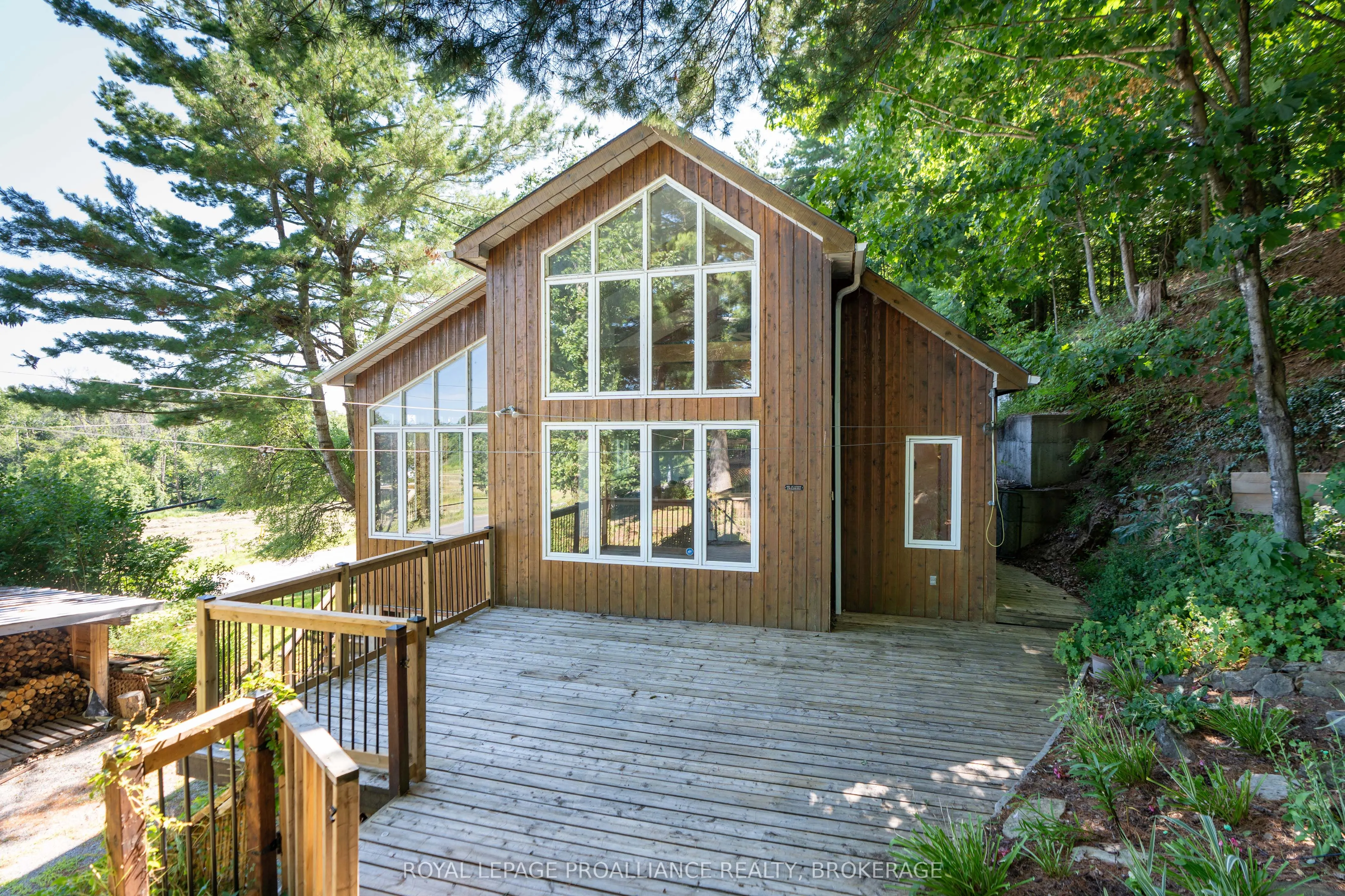 1512 Chaffey's Lock Road