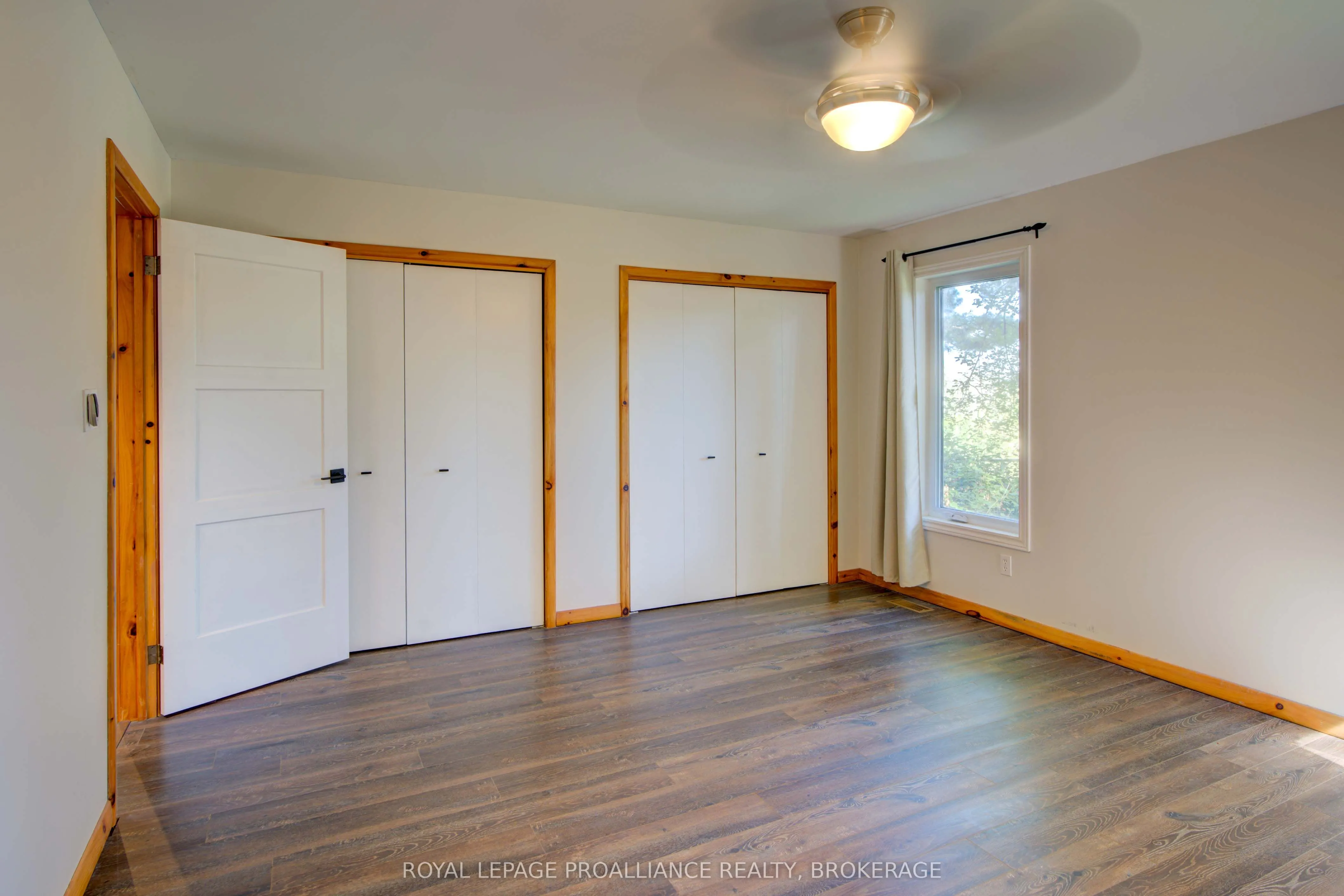 1512 Chaffey's Lock Road