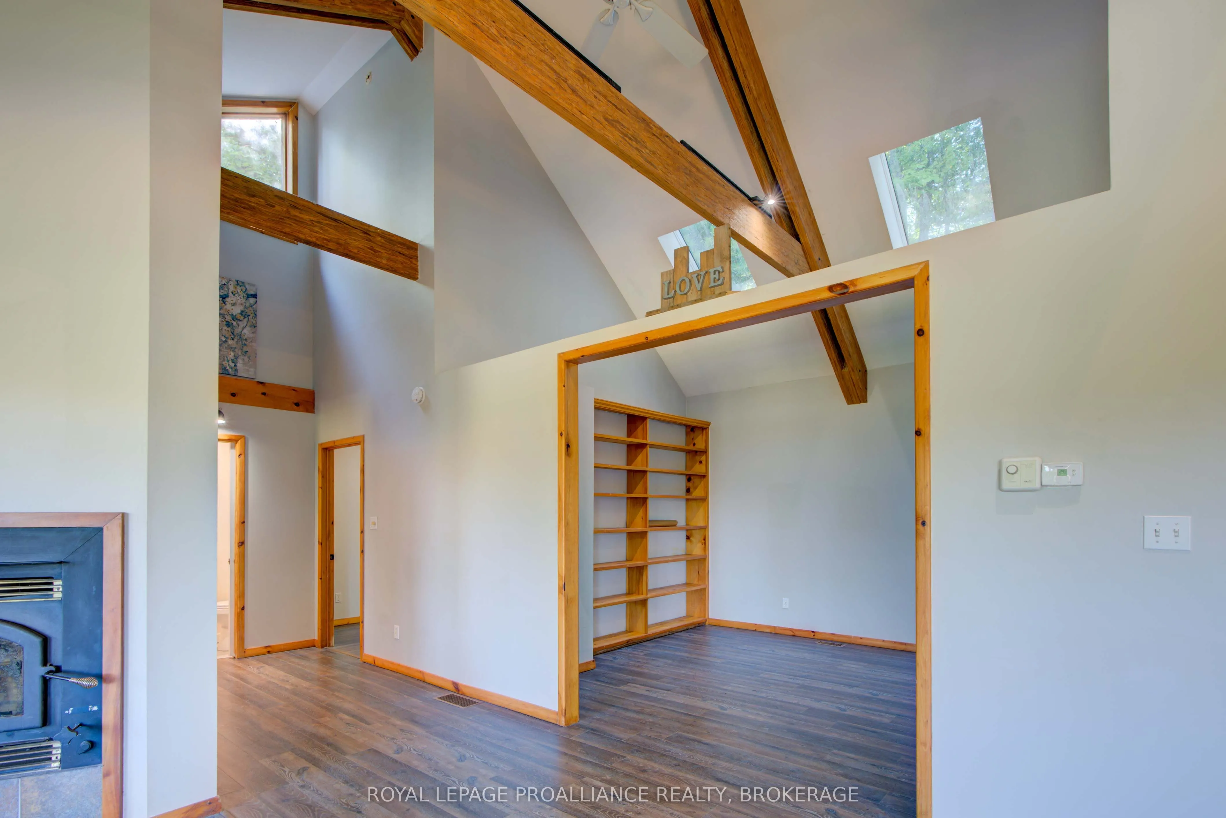 1512 Chaffey's Lock Road