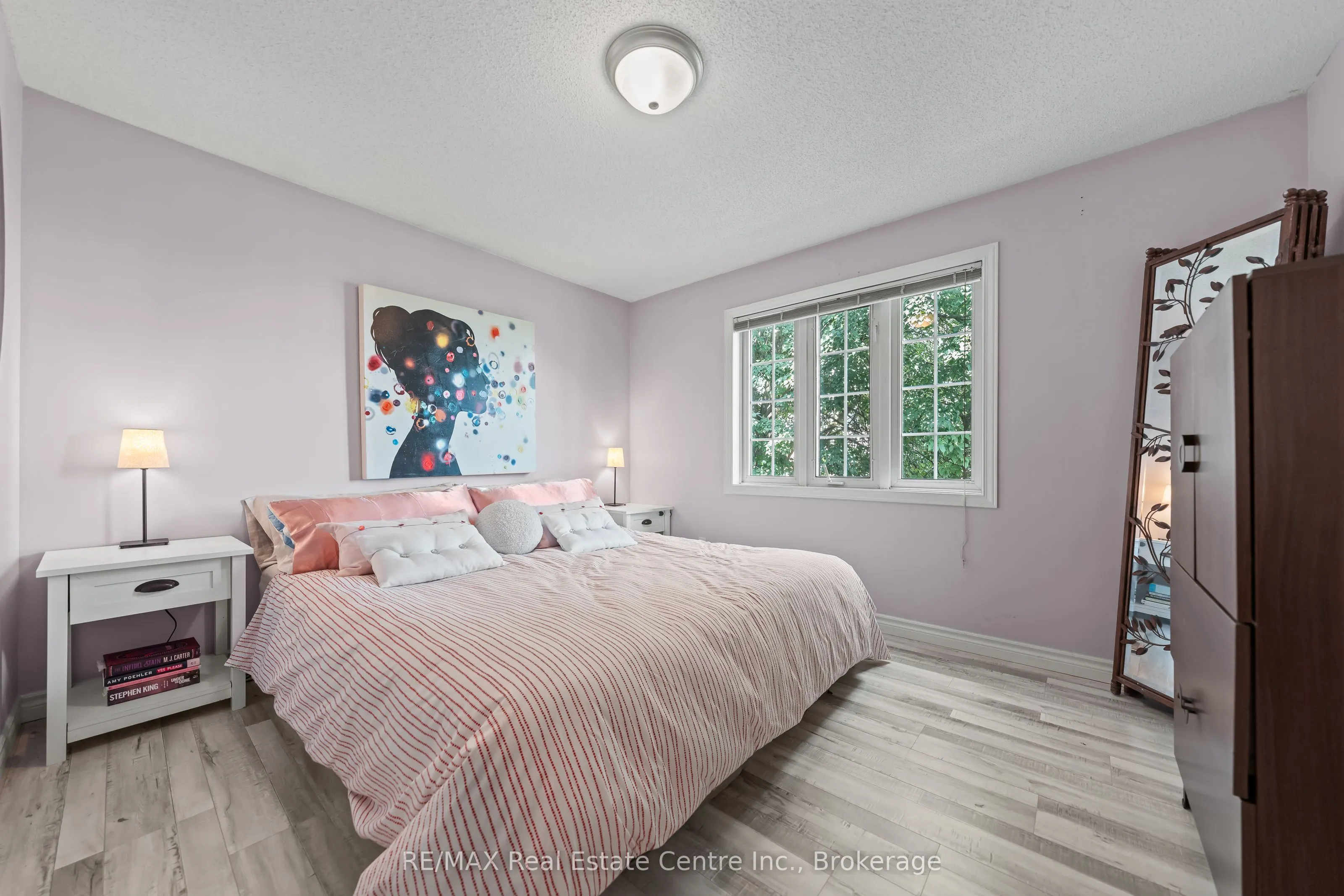229 Baker Street, #10