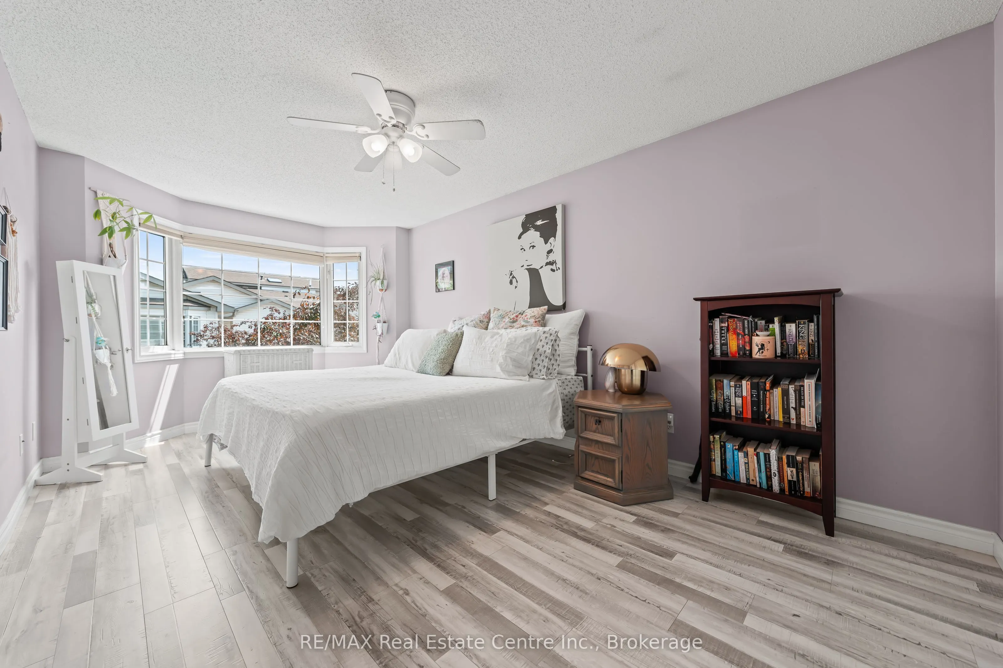 229 Baker Street, #10
