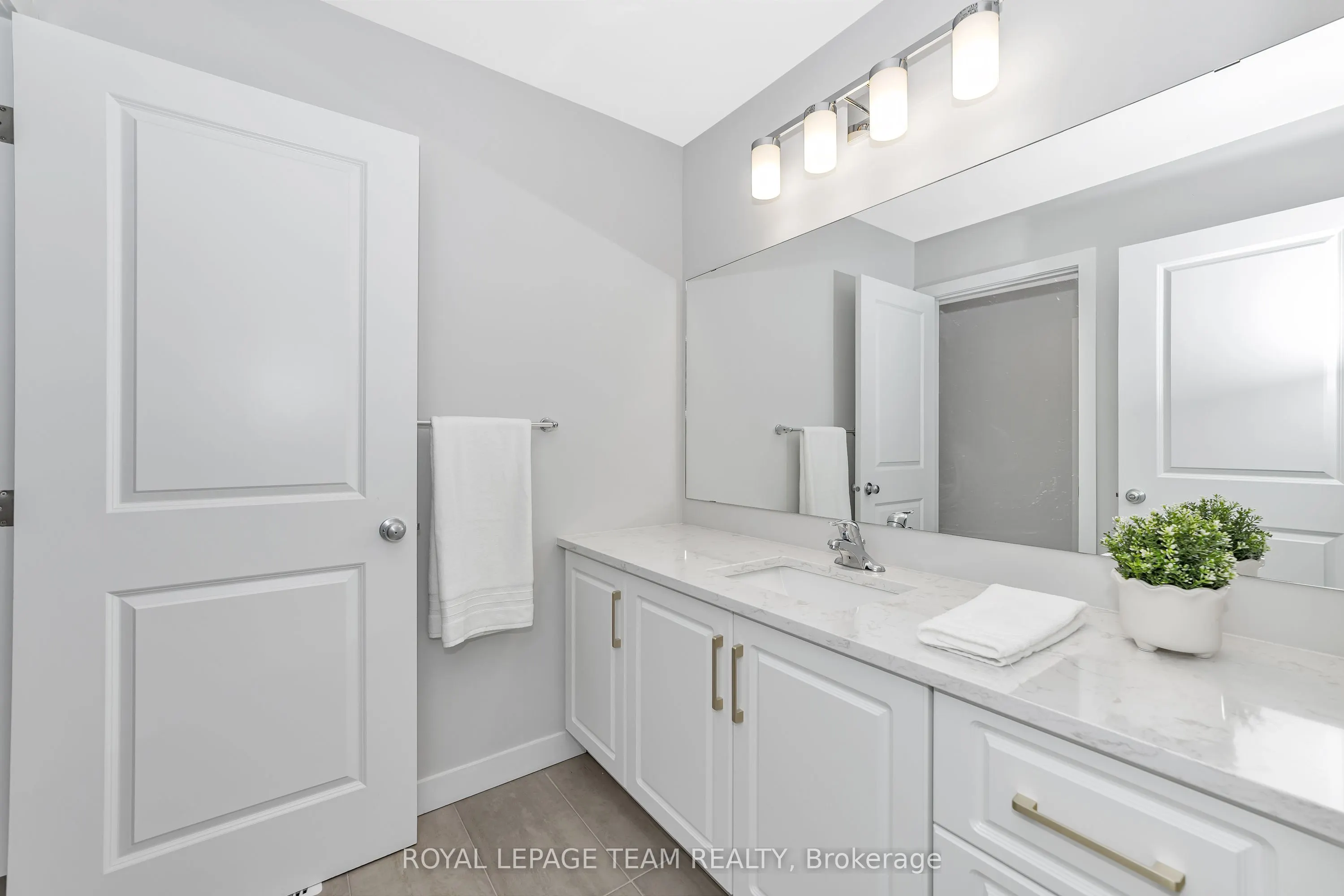 279 Ketchikan Crescent
