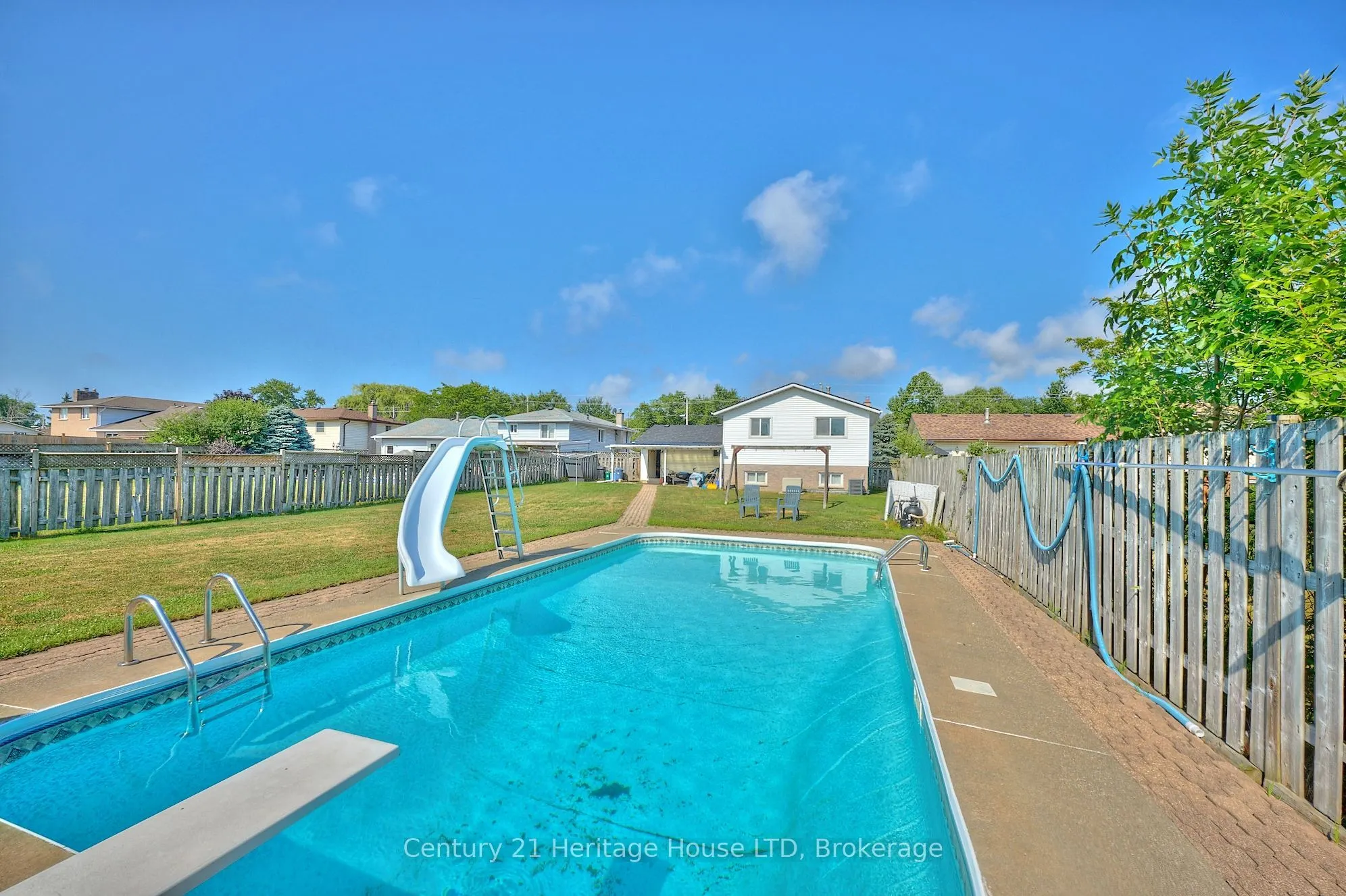 874 Crescent Road