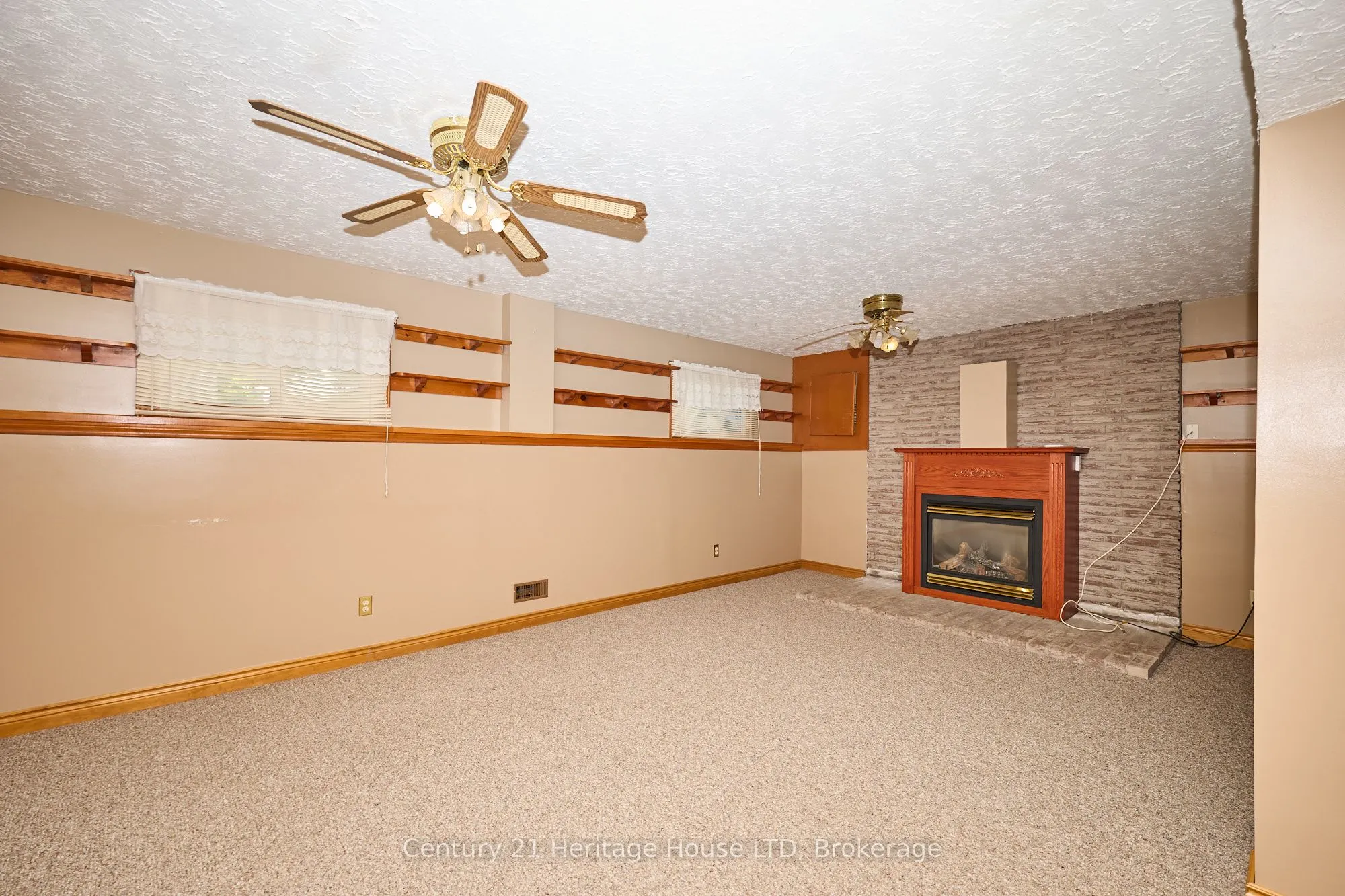 874 Crescent Road