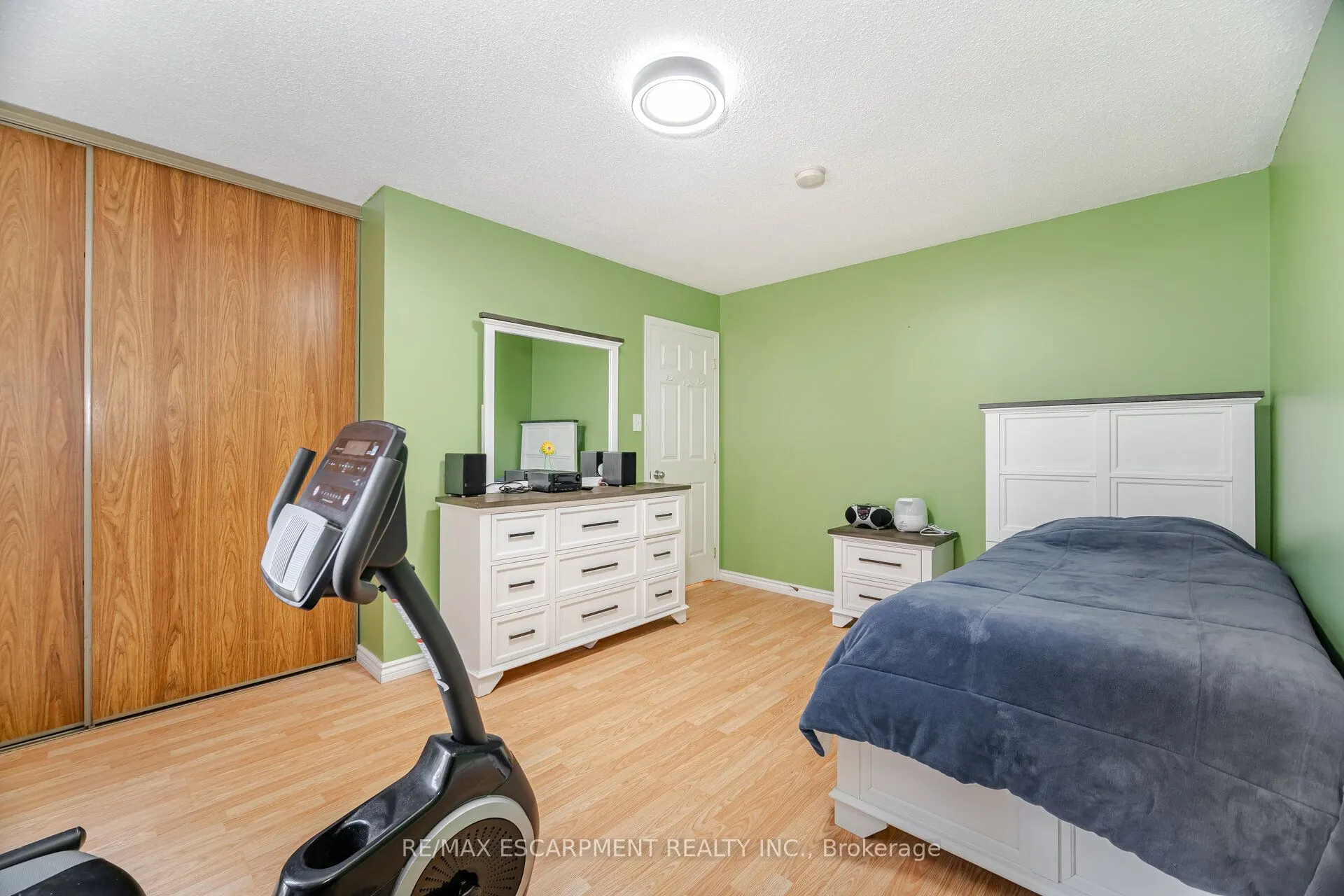 178 Athenia Drive