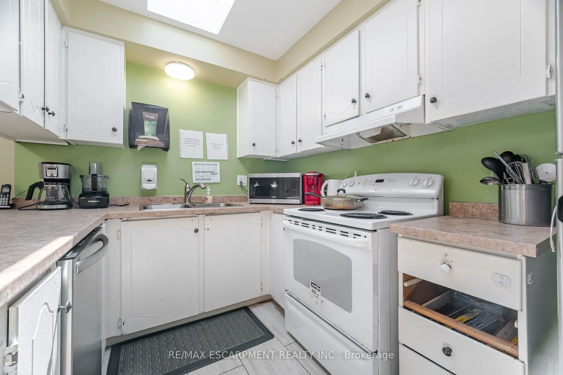 178 Athenia Drive