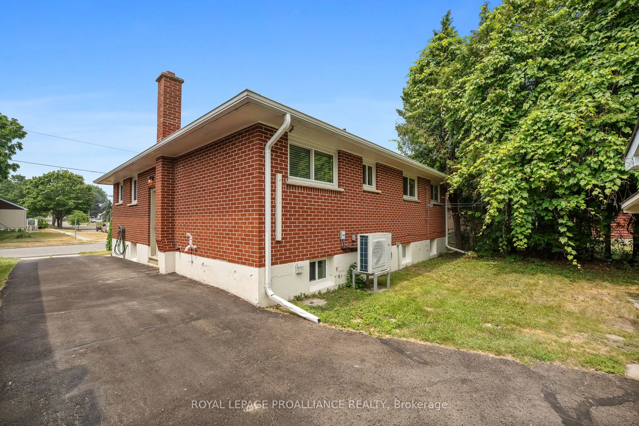 556 Sinclair Street