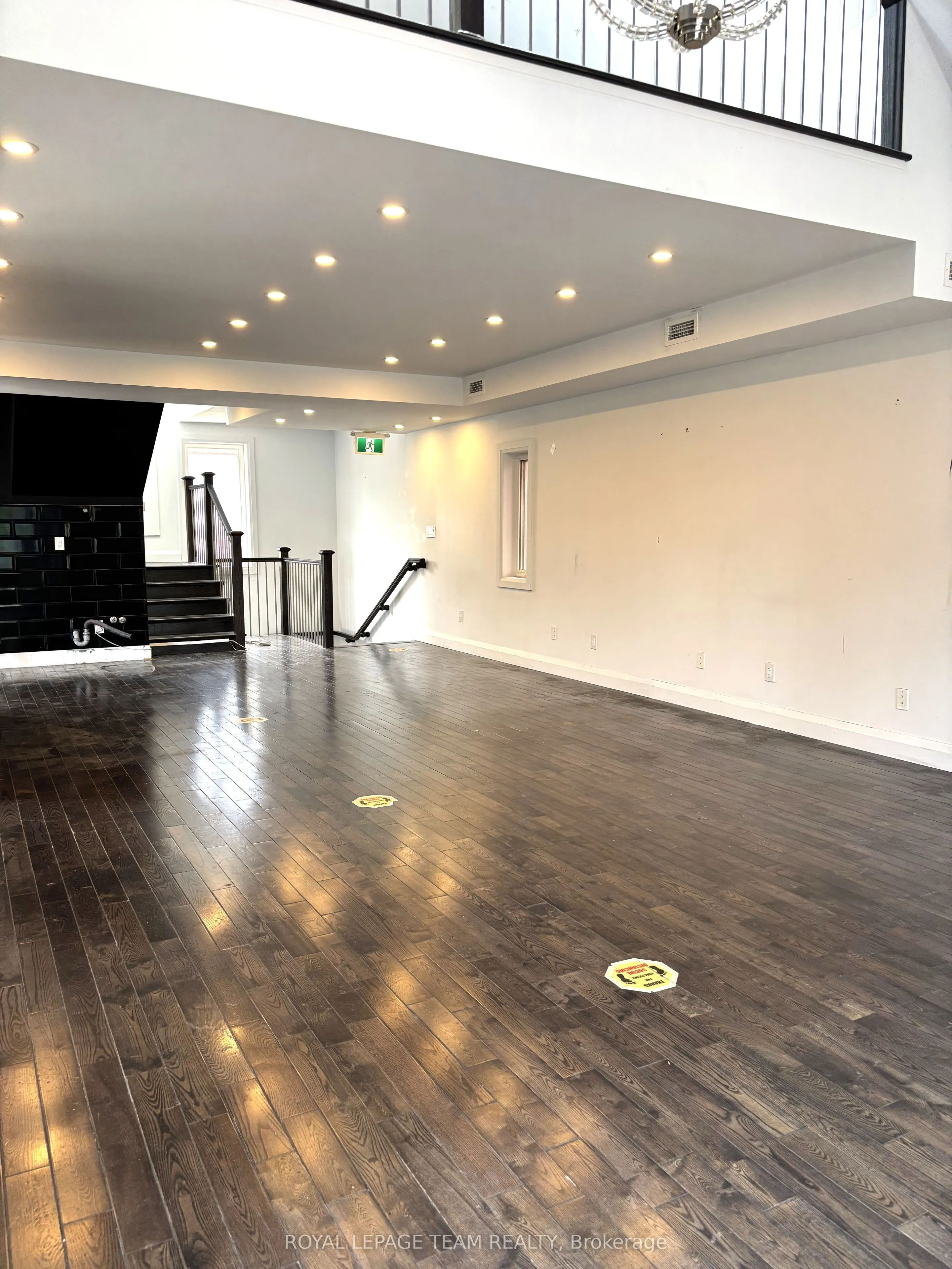 551 SOMERSET Street W