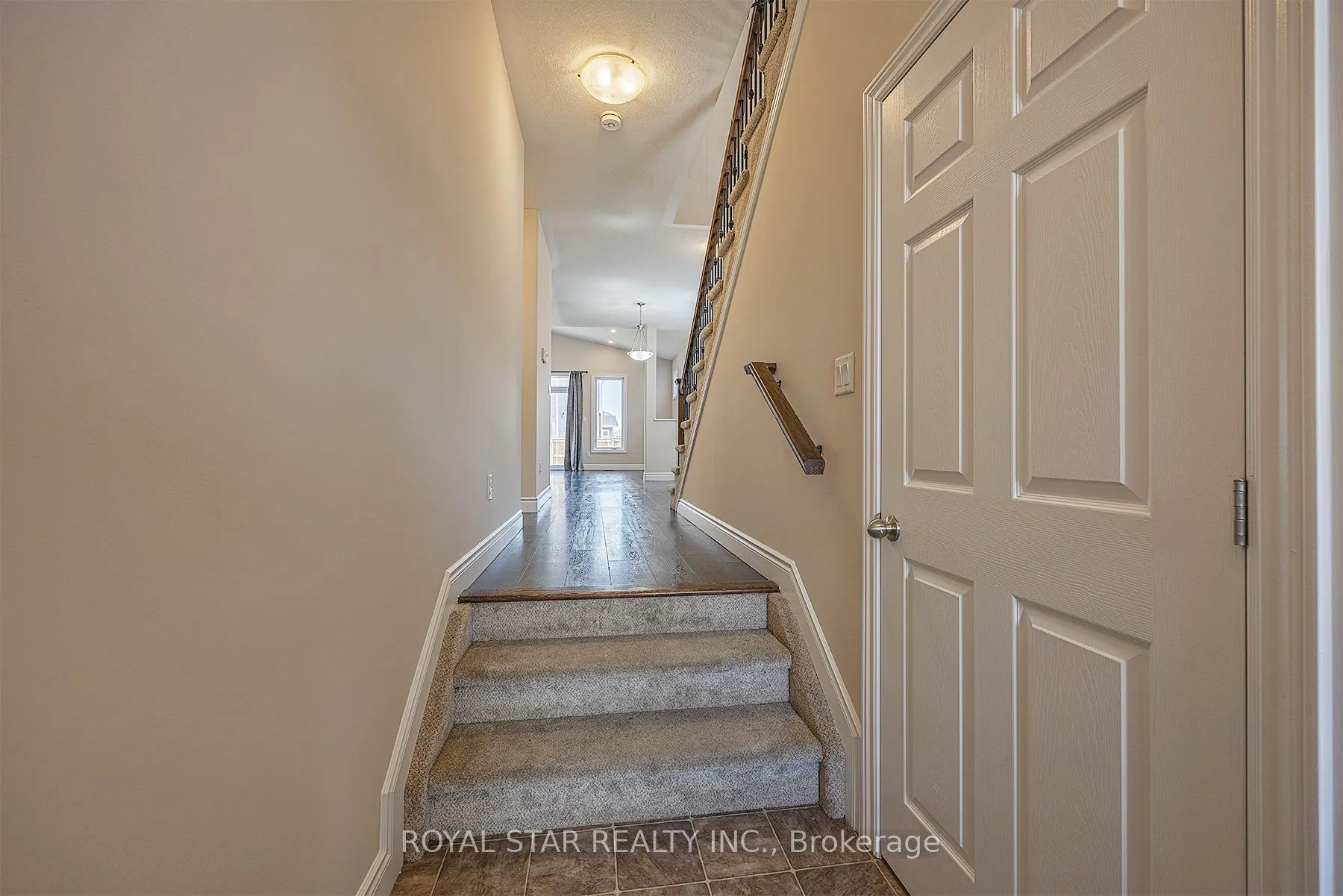 498 Beth Crescent