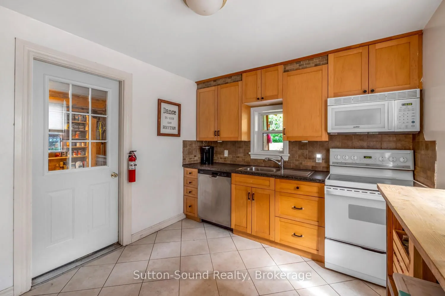 558 13th A Street W