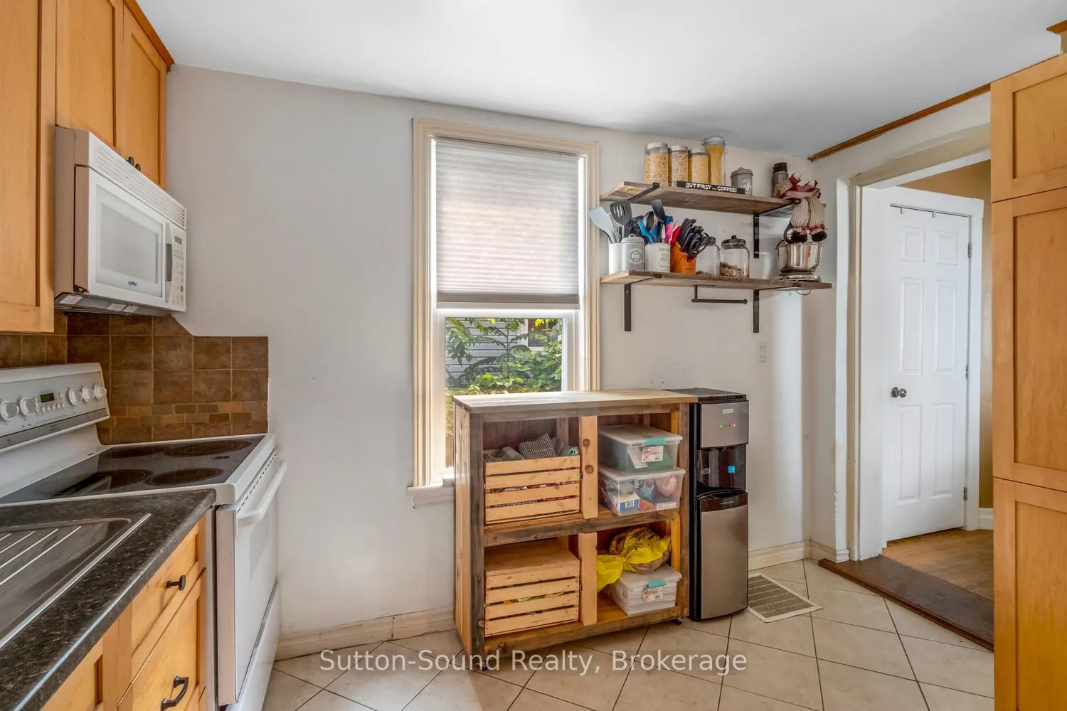 558 13th A Street W