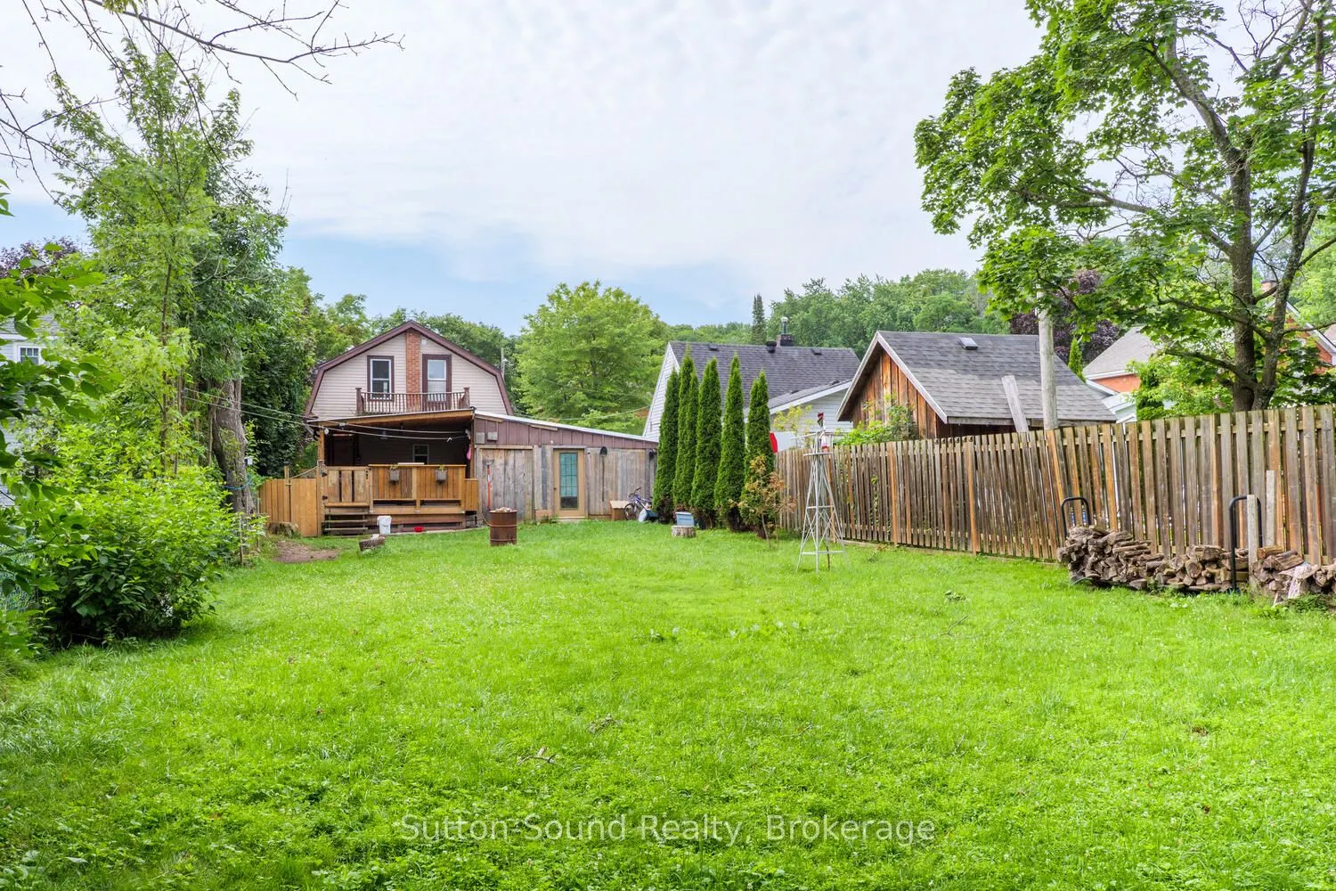 558 13th A Street W