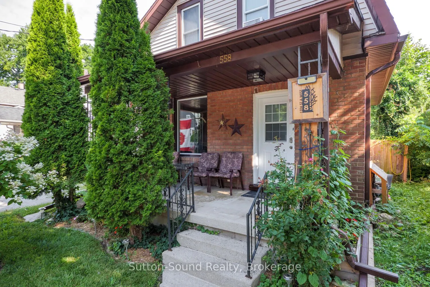 558 13th A Street W