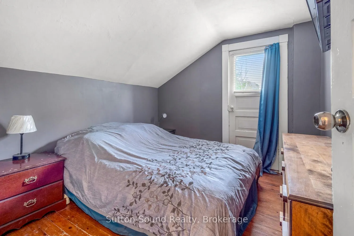 558 13th A Street W
