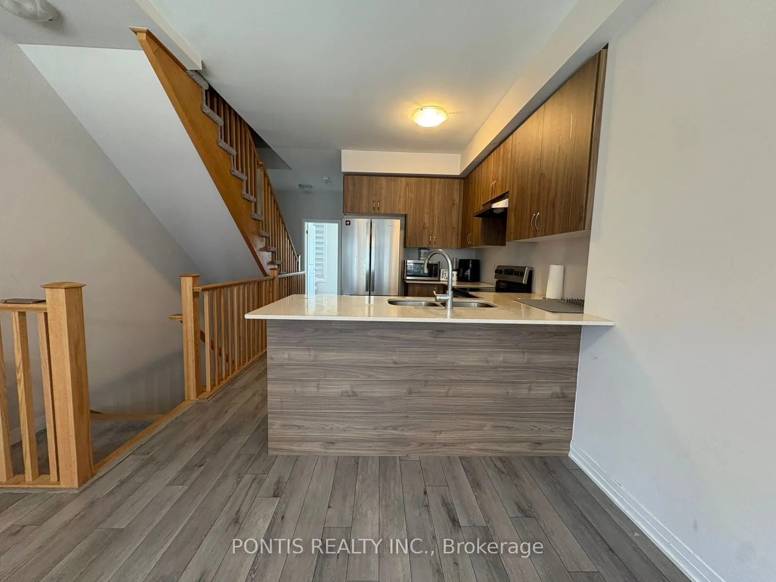 585 Colborne Street E, #304