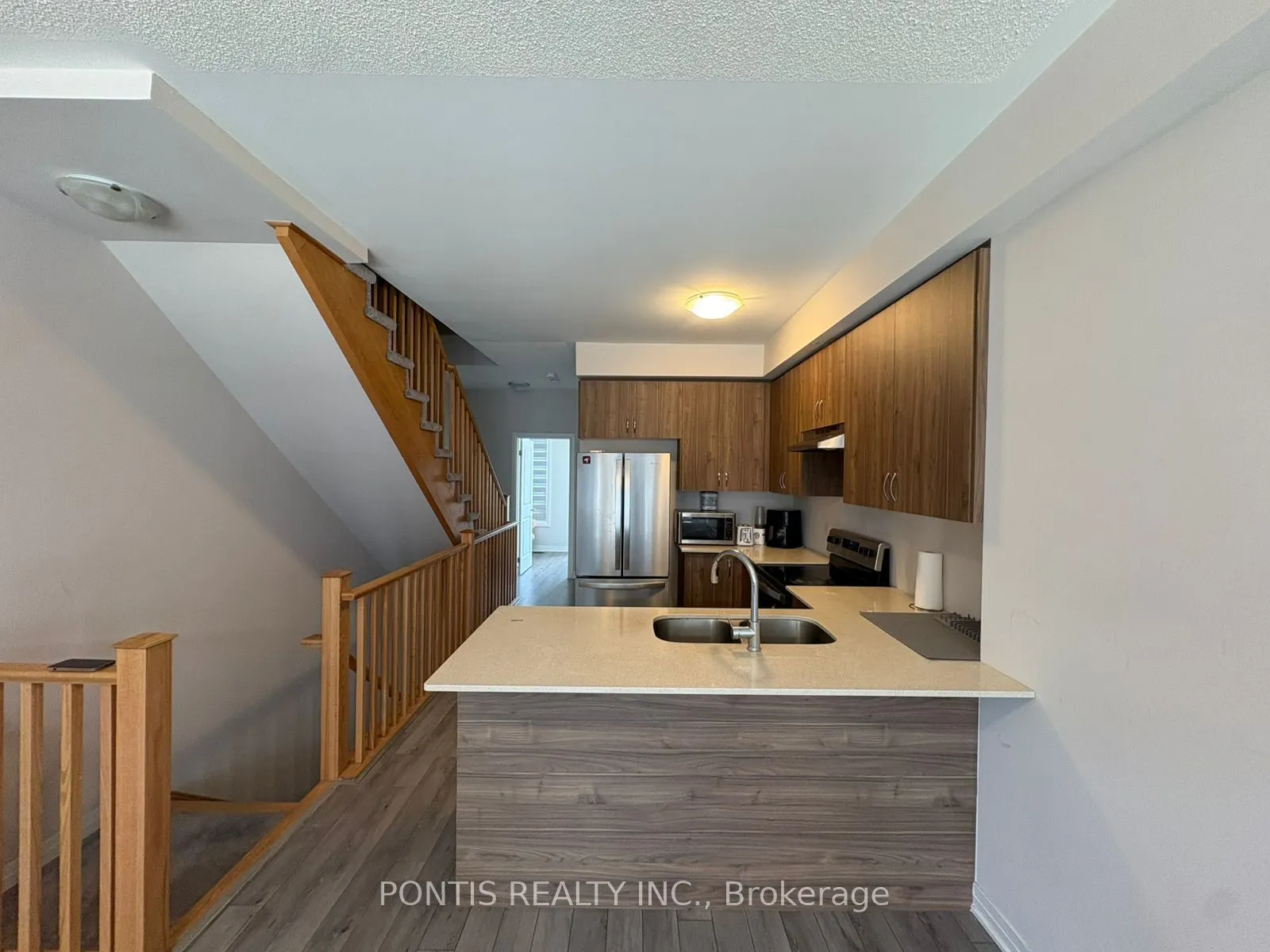 585 Colborne Street E, #304