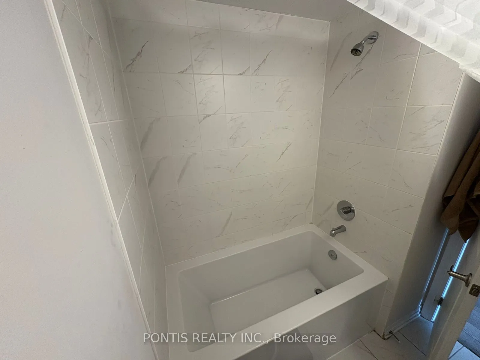 585 Colborne Street E, #304