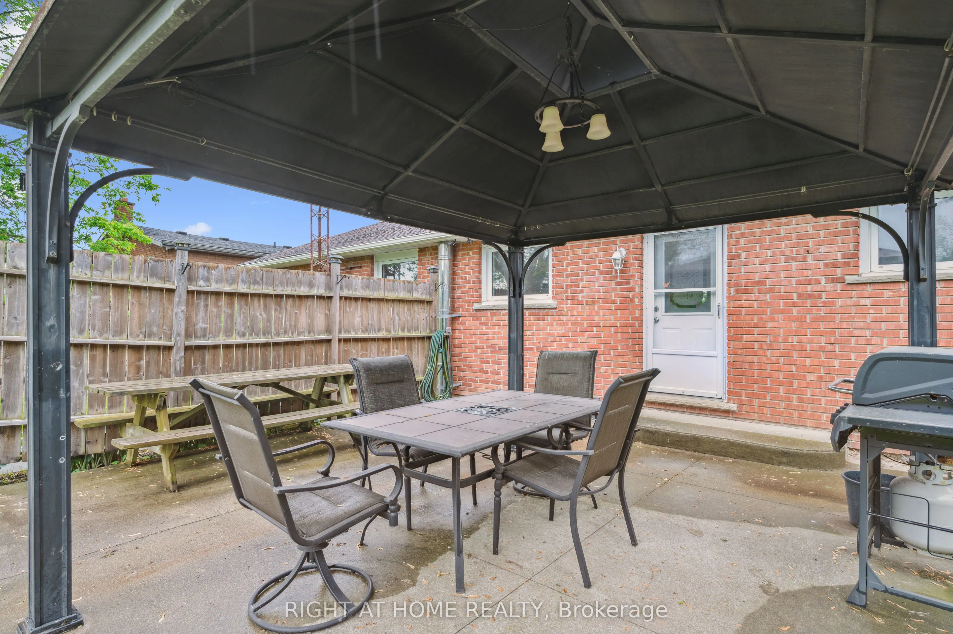 3567 South Grimsby 12 Road