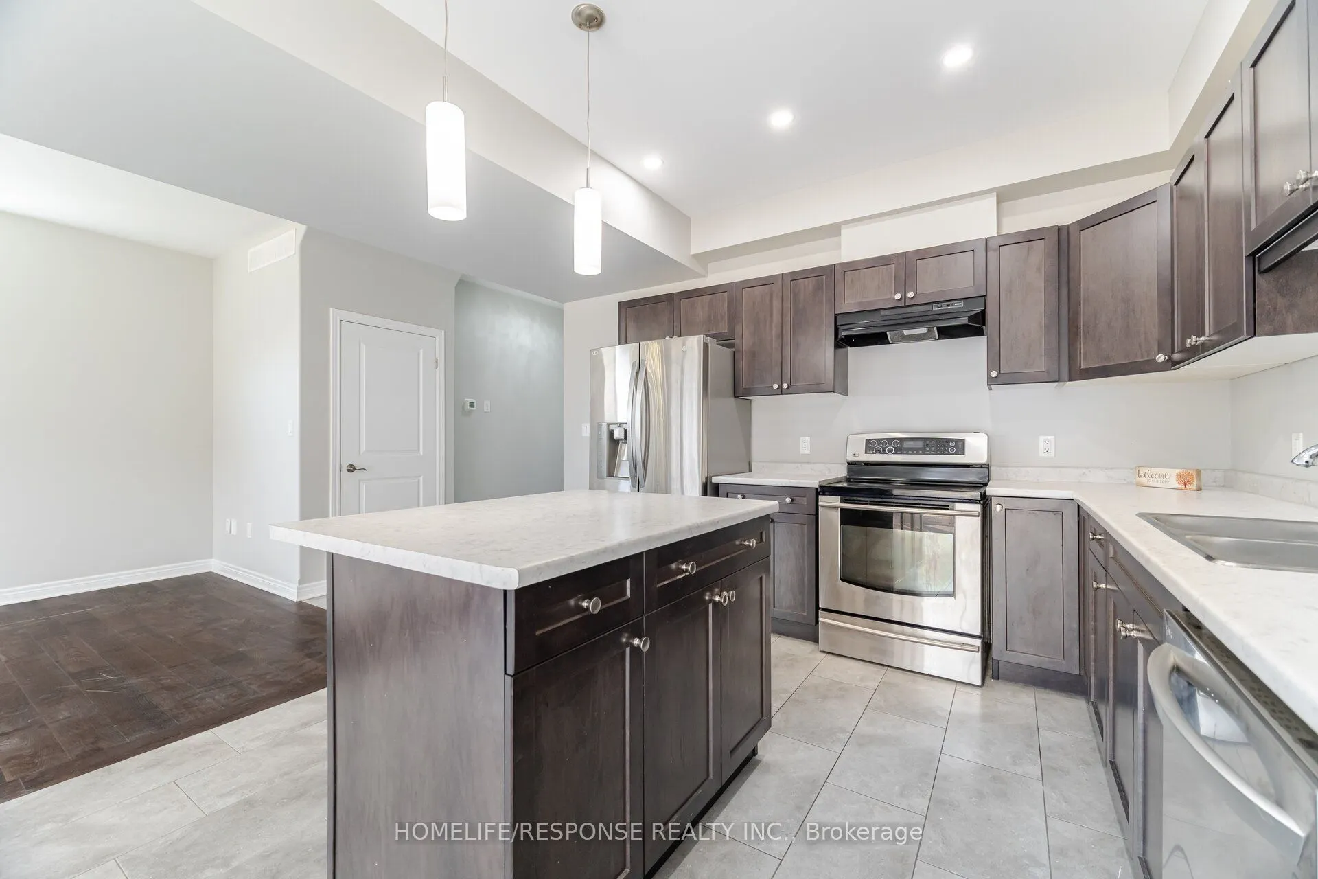 9 BOWMAN Crescent