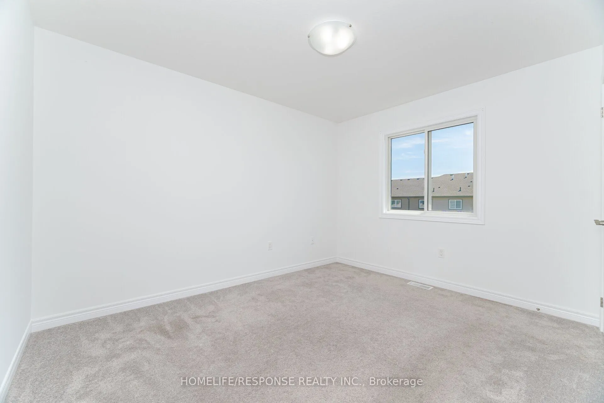 9 BOWMAN Crescent