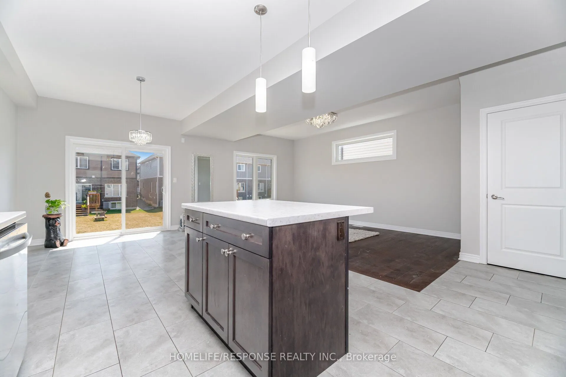 9 BOWMAN Crescent