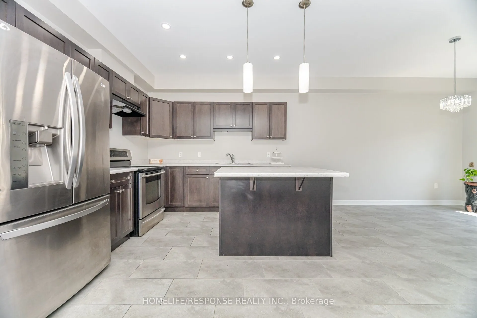 9 BOWMAN Crescent