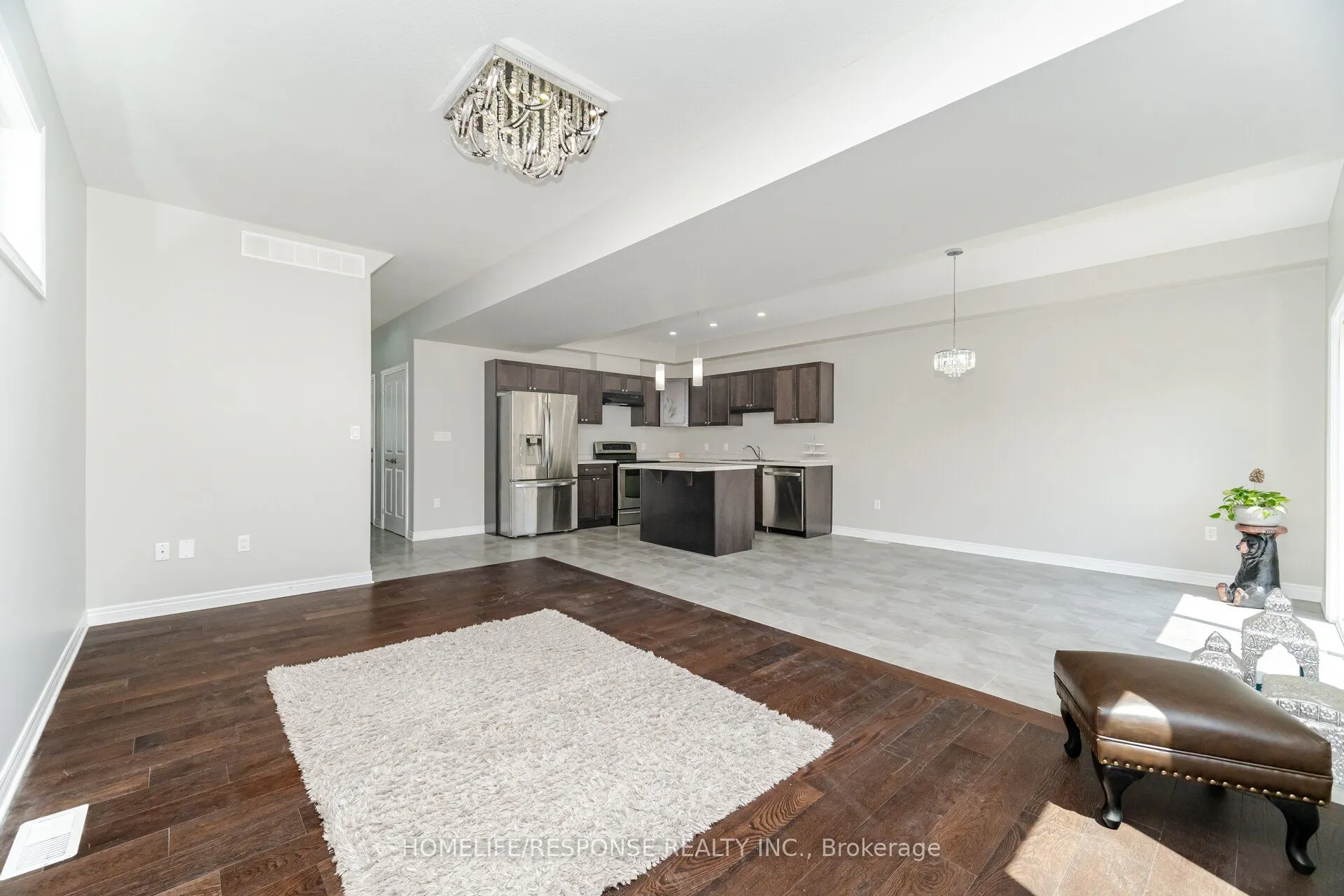 9 BOWMAN Crescent