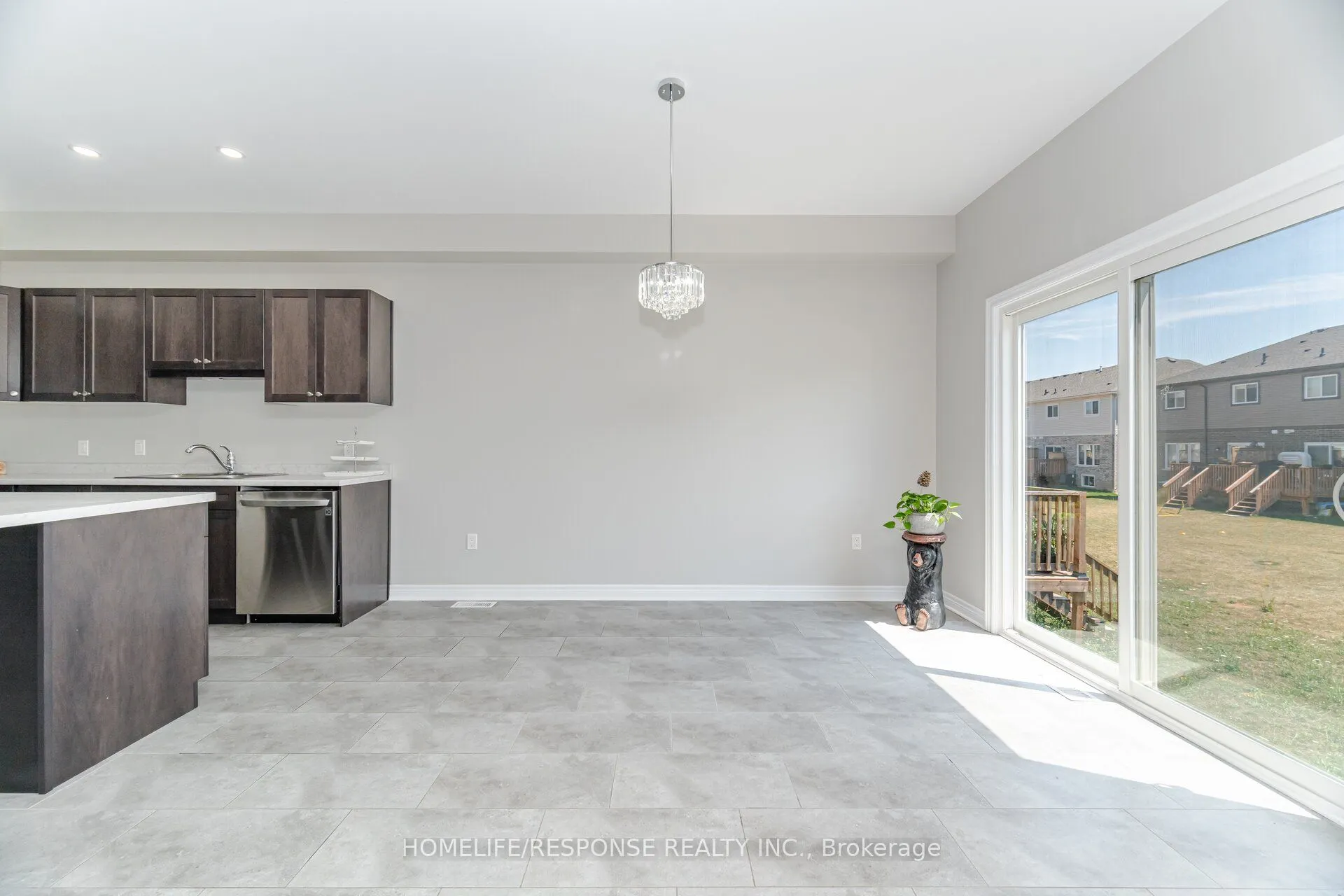 9 BOWMAN Crescent