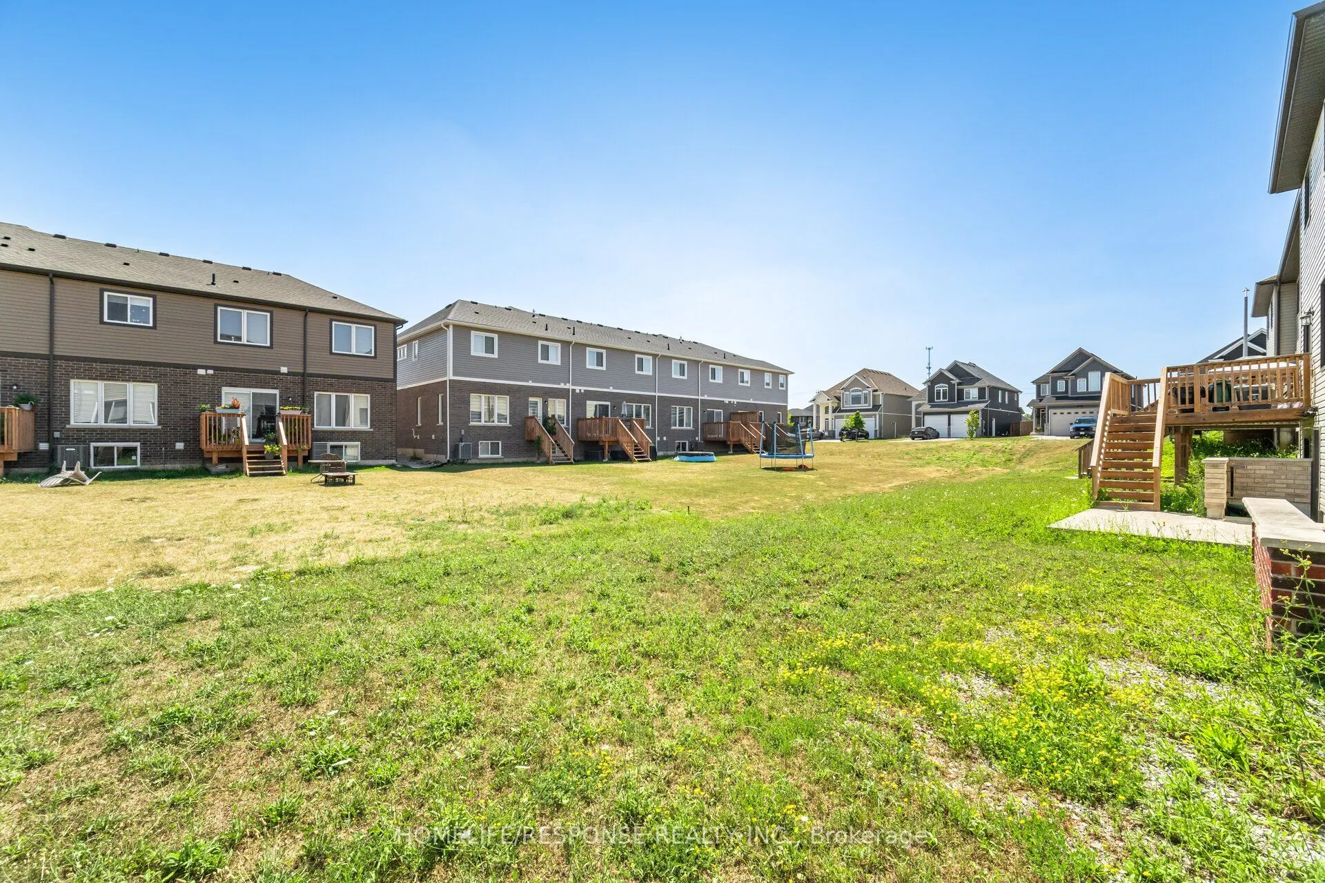 9 BOWMAN Crescent