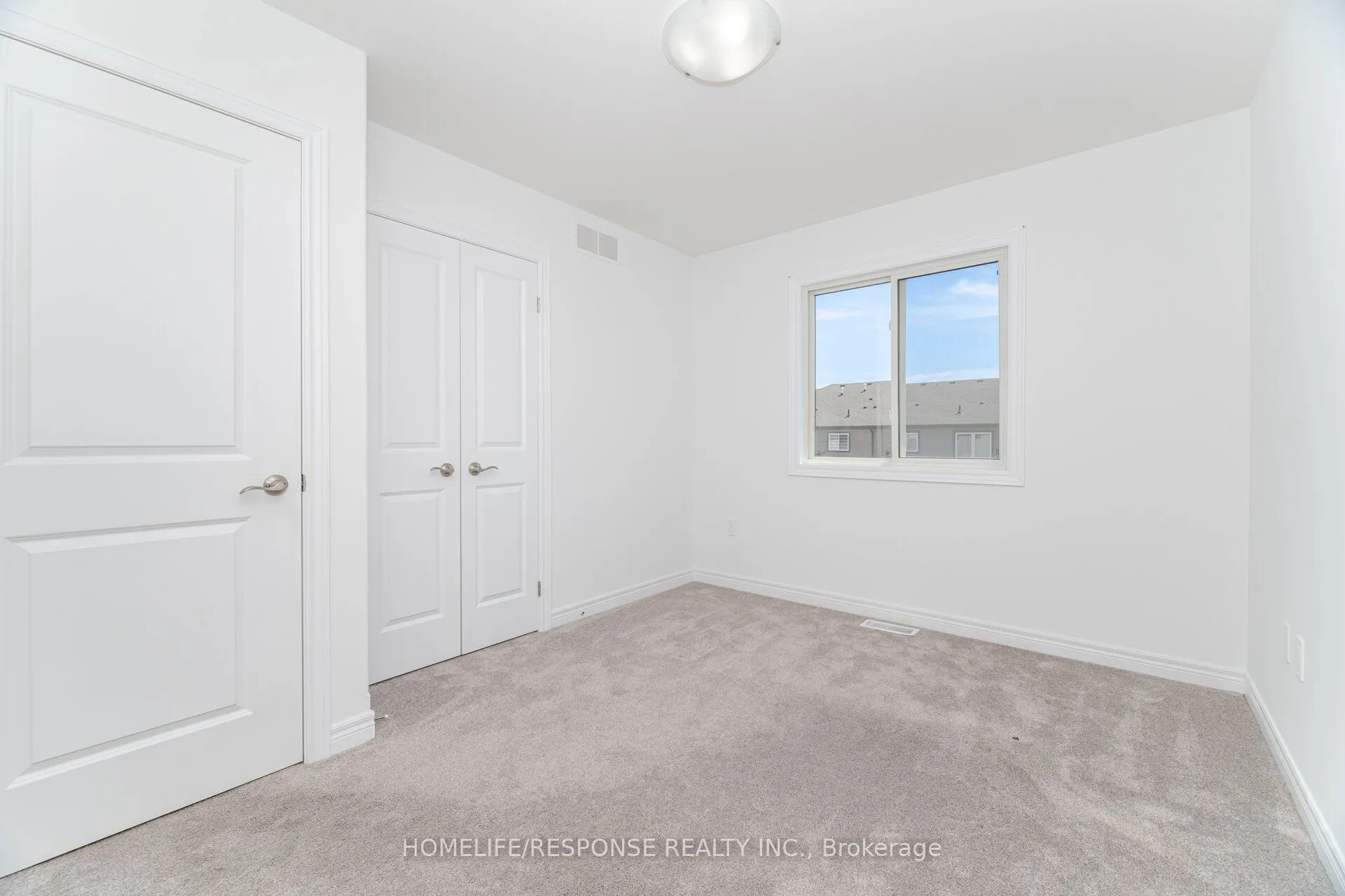 9 BOWMAN Crescent
