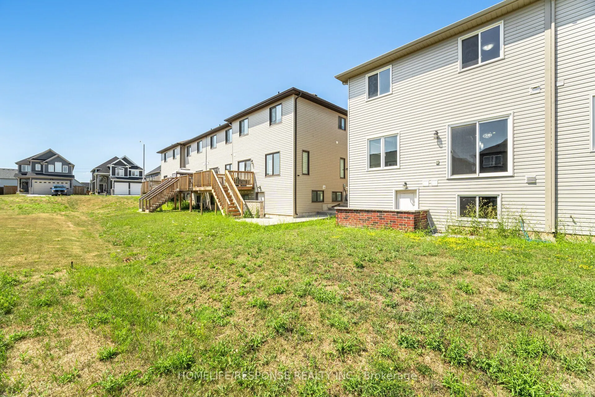 9 BOWMAN Crescent