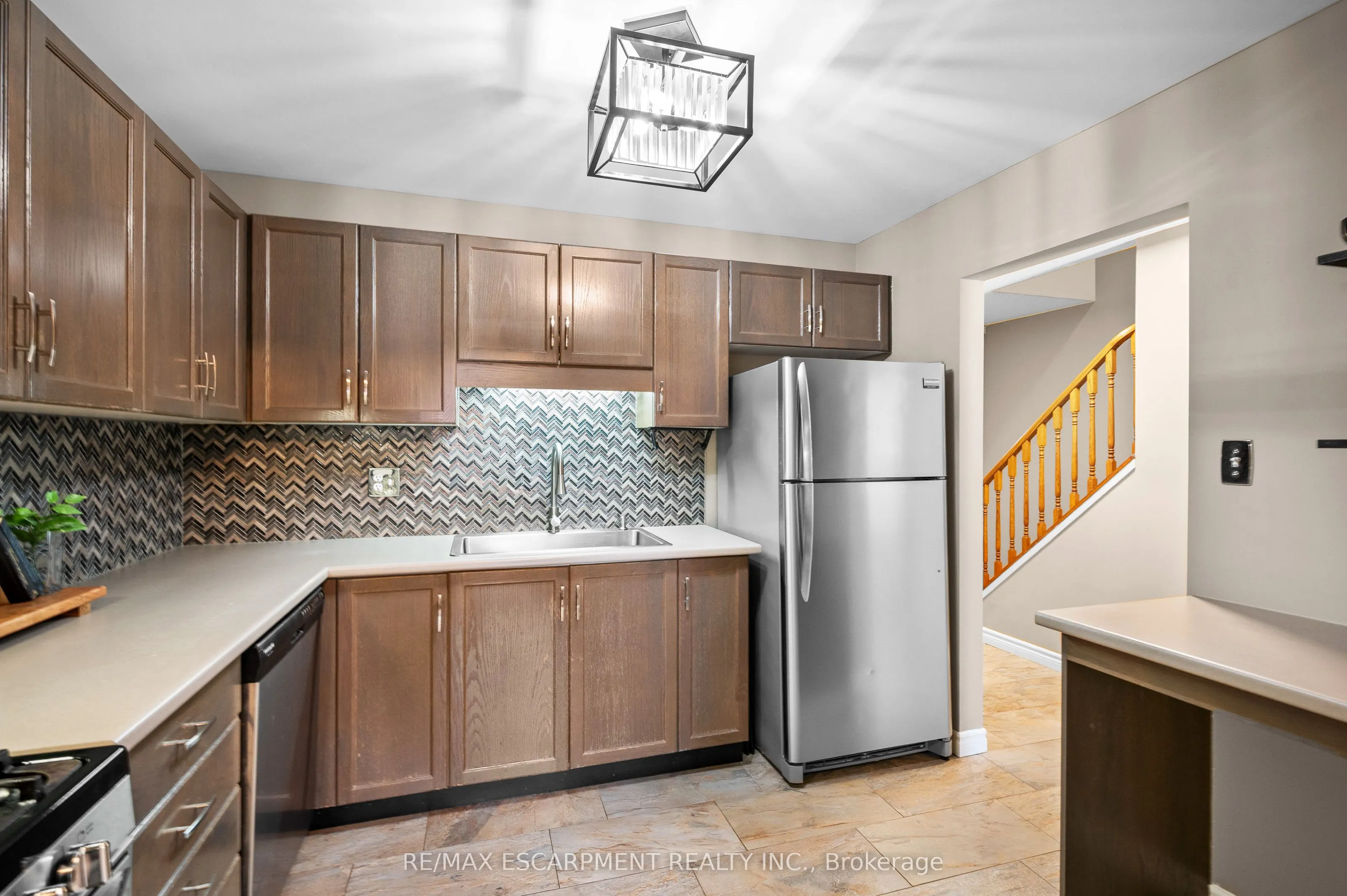 610 Barton Street, #12